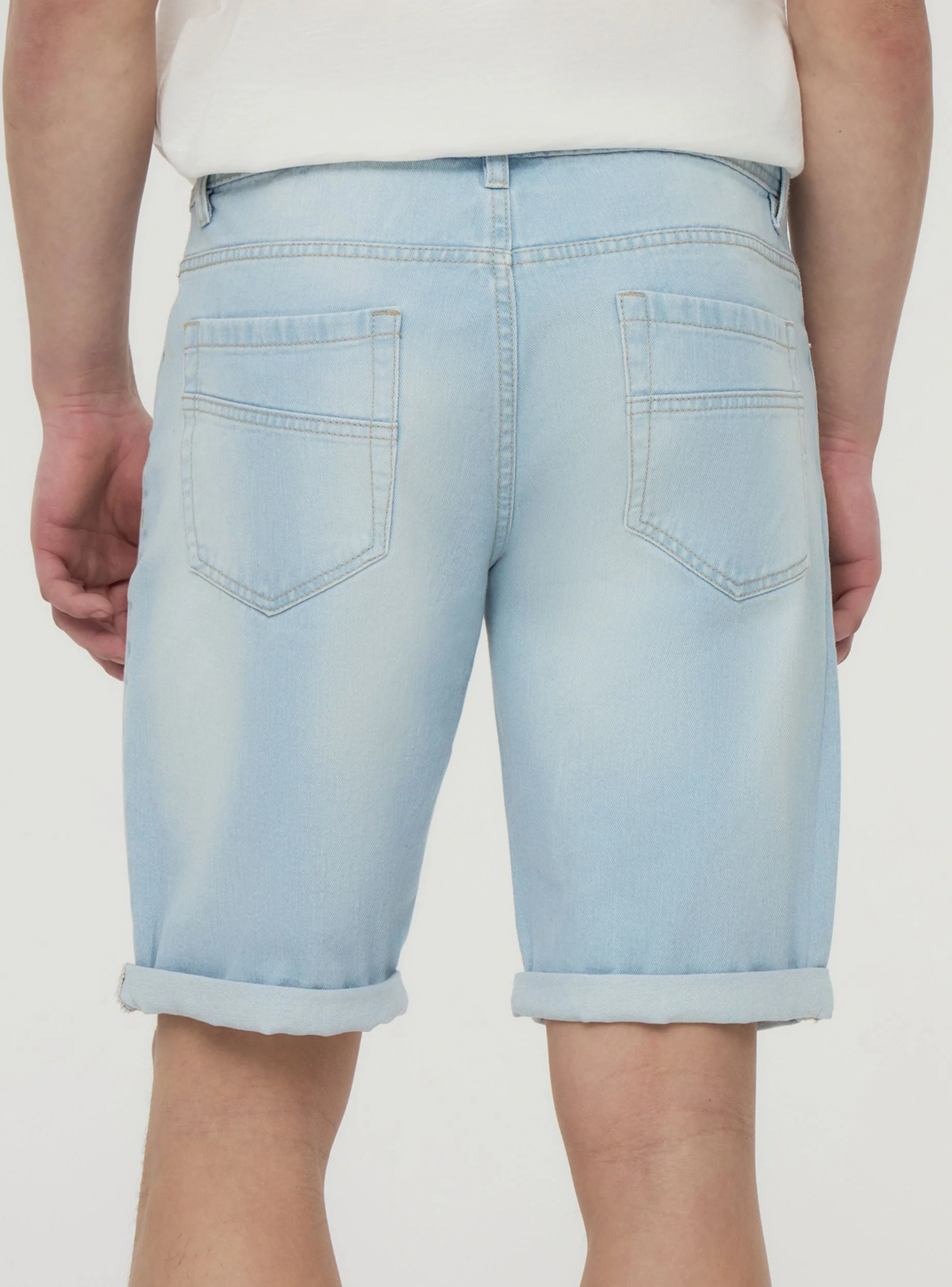 Bermuda in denim chiaro cinque tasche - Image 2