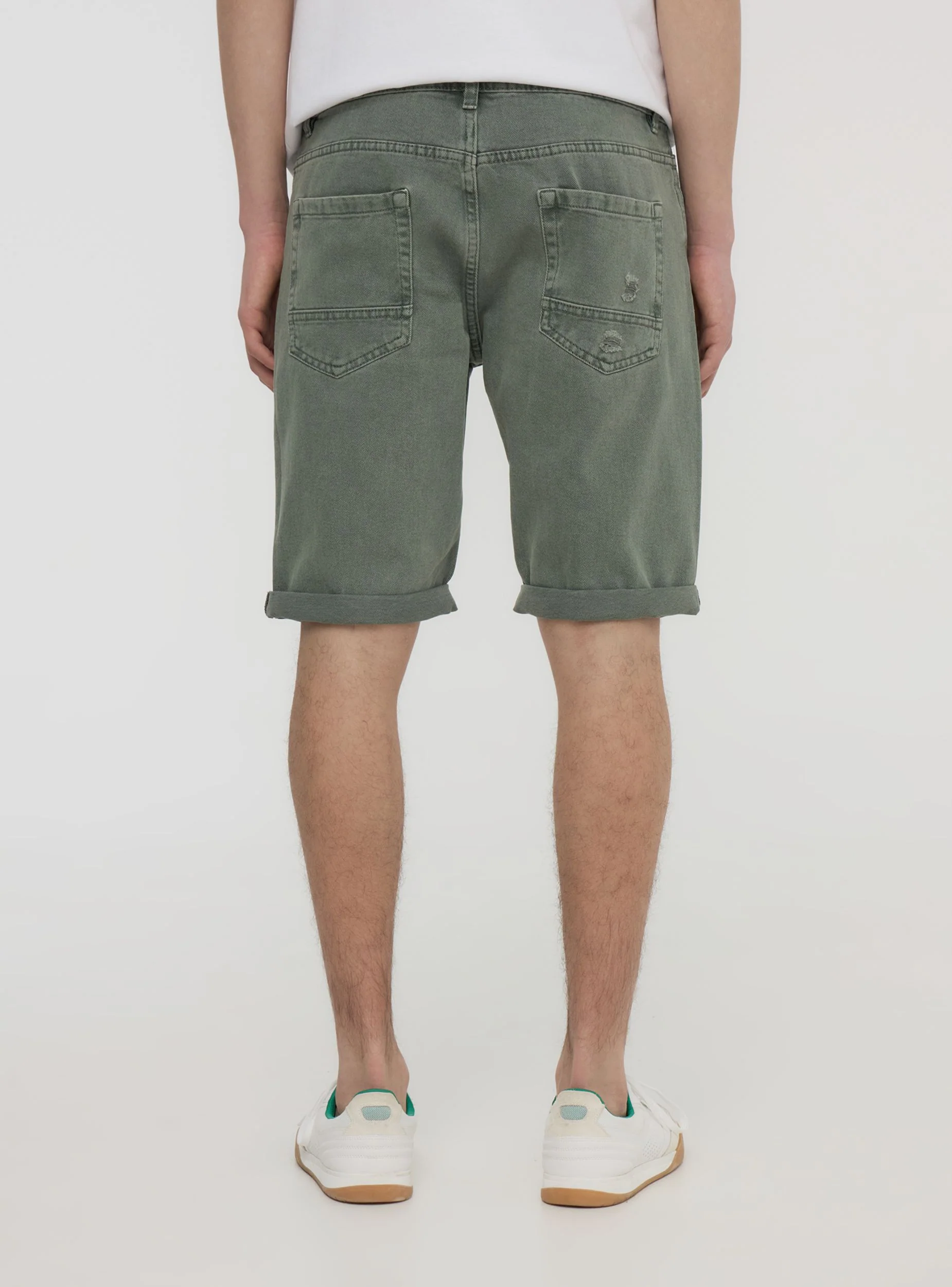 Bermuda in denim con strappi - Image 2