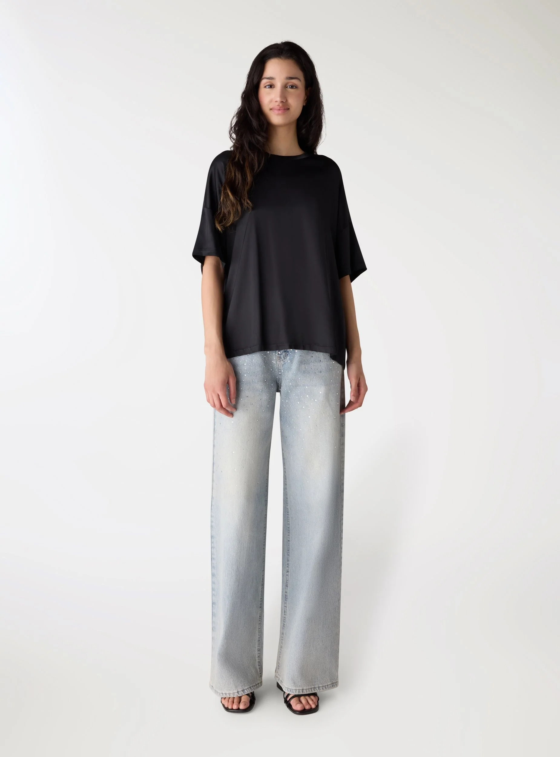 Blusa ampia a maniche corte tinta unita satin