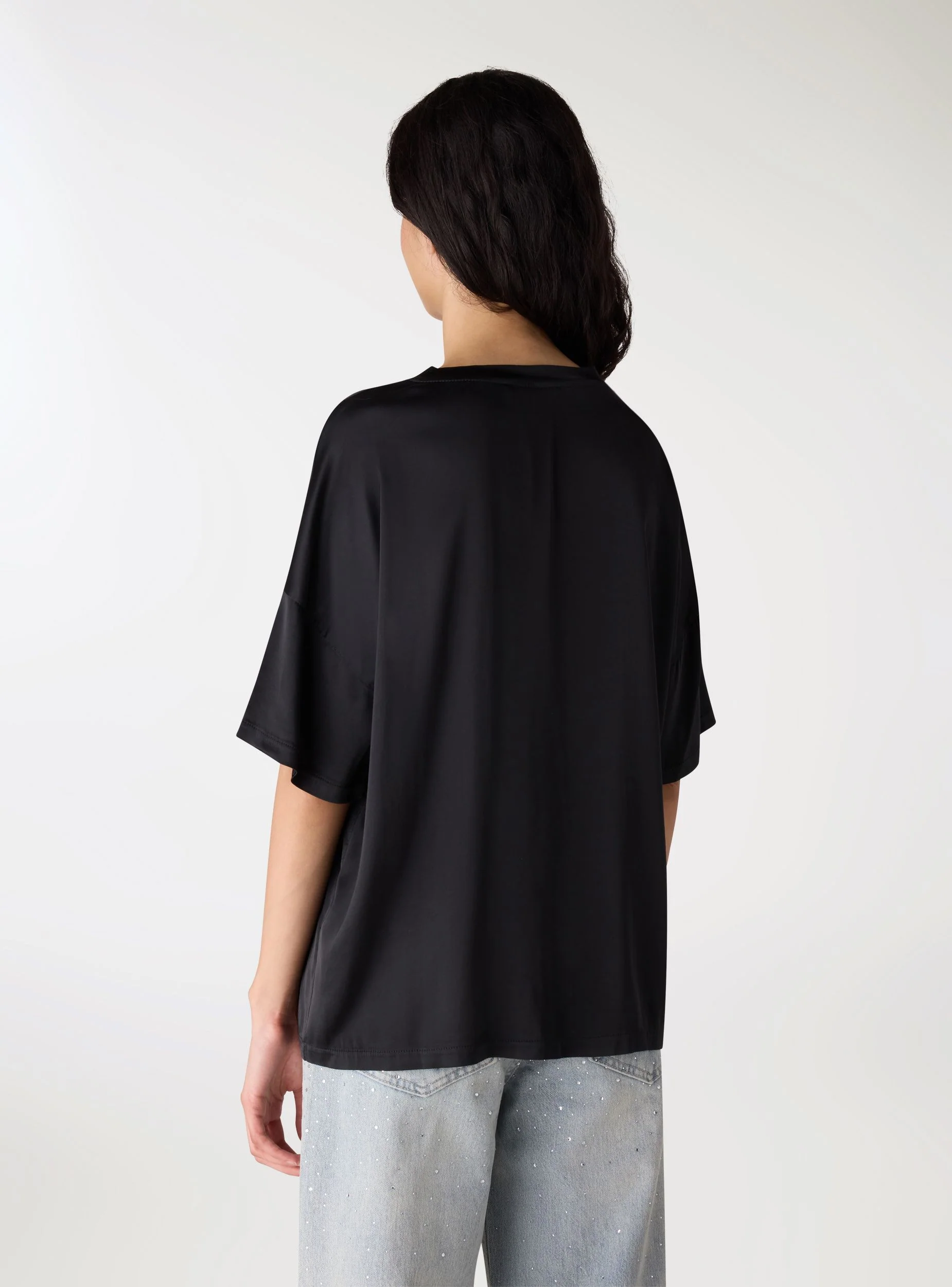 Blusa ampia a maniche corte tinta unita satin - Image 3