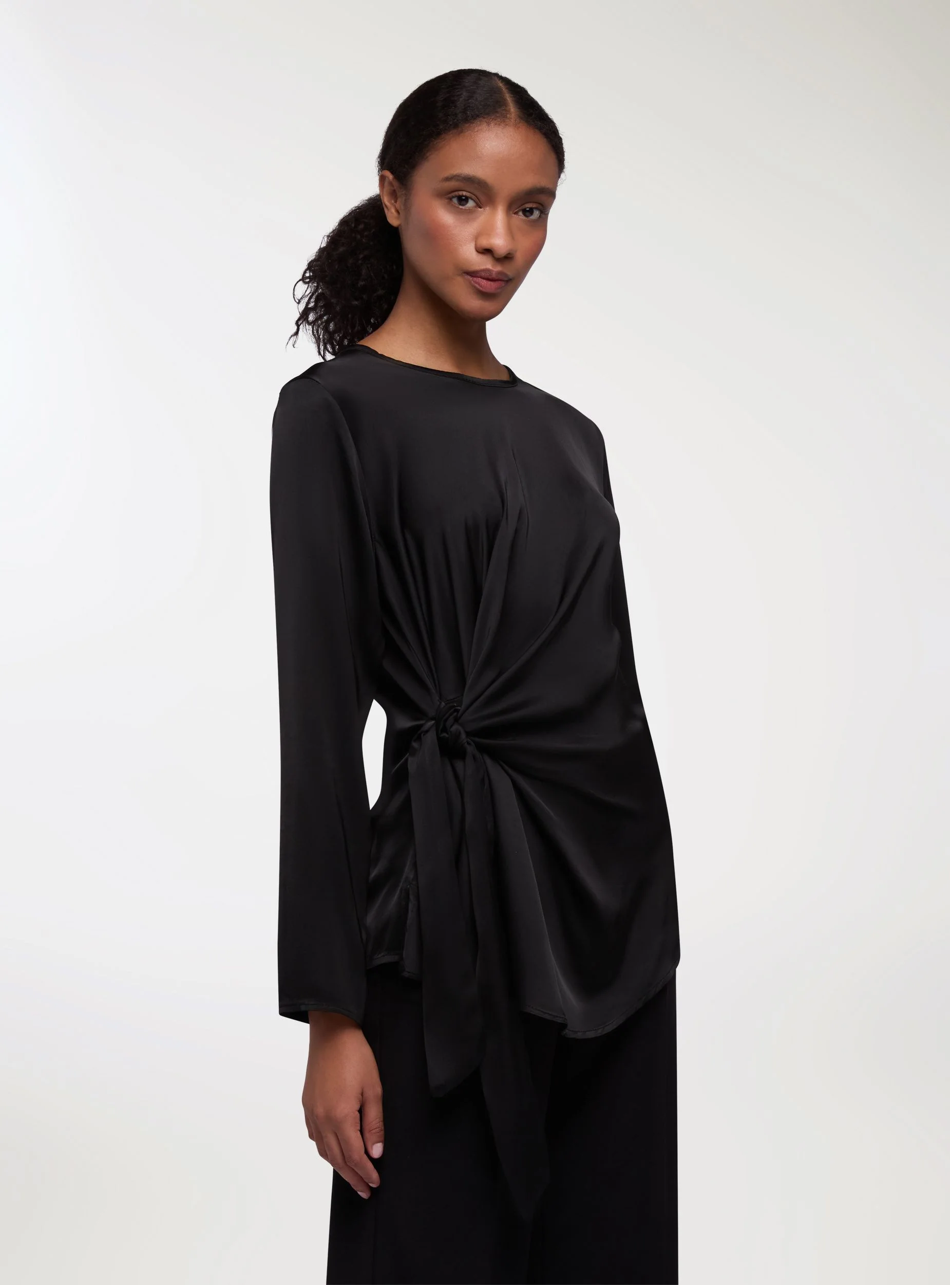 Blusa con nodo laterale - Image 4