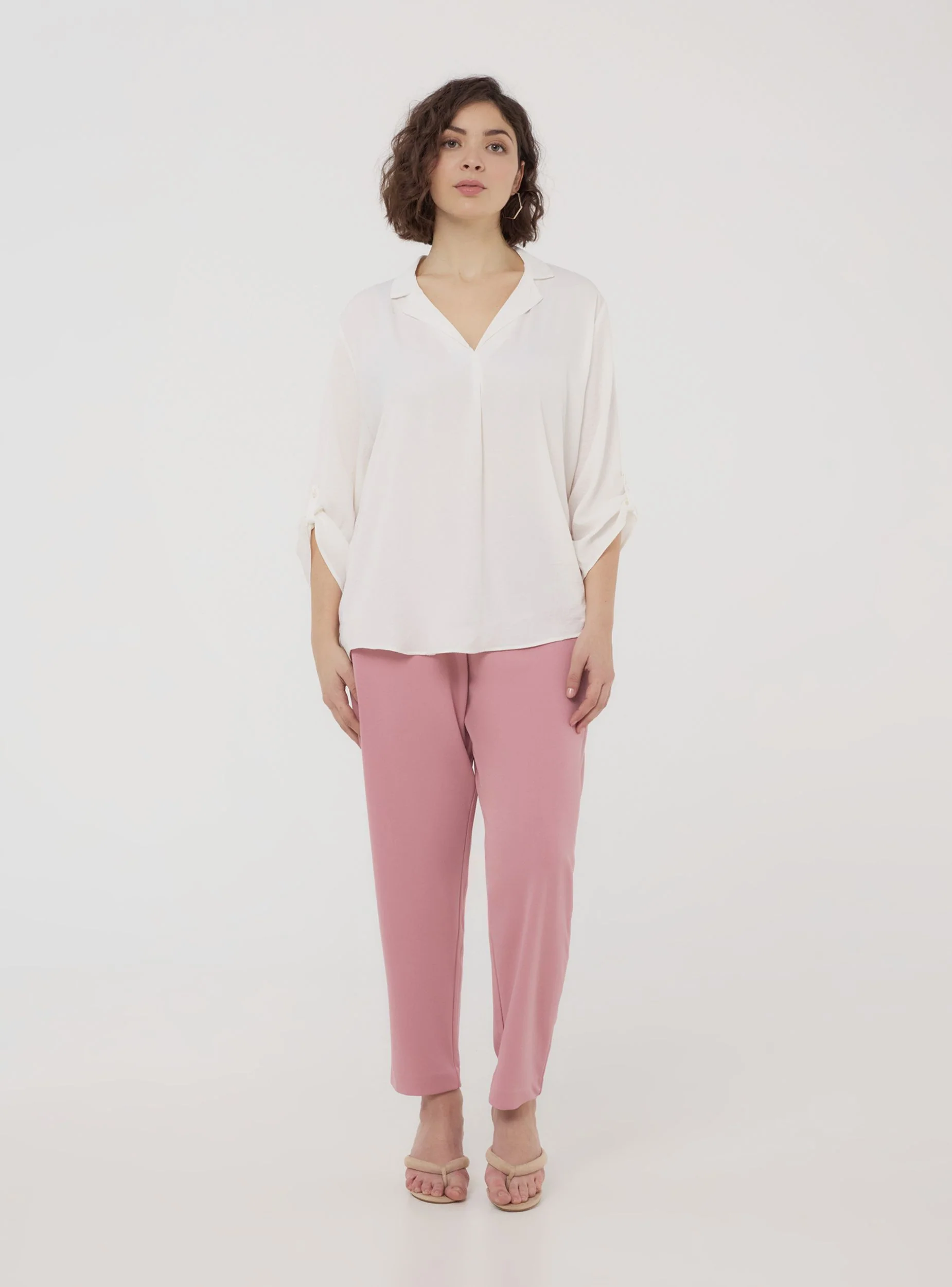 Blusa tinta unita con scollo a v - Image 3