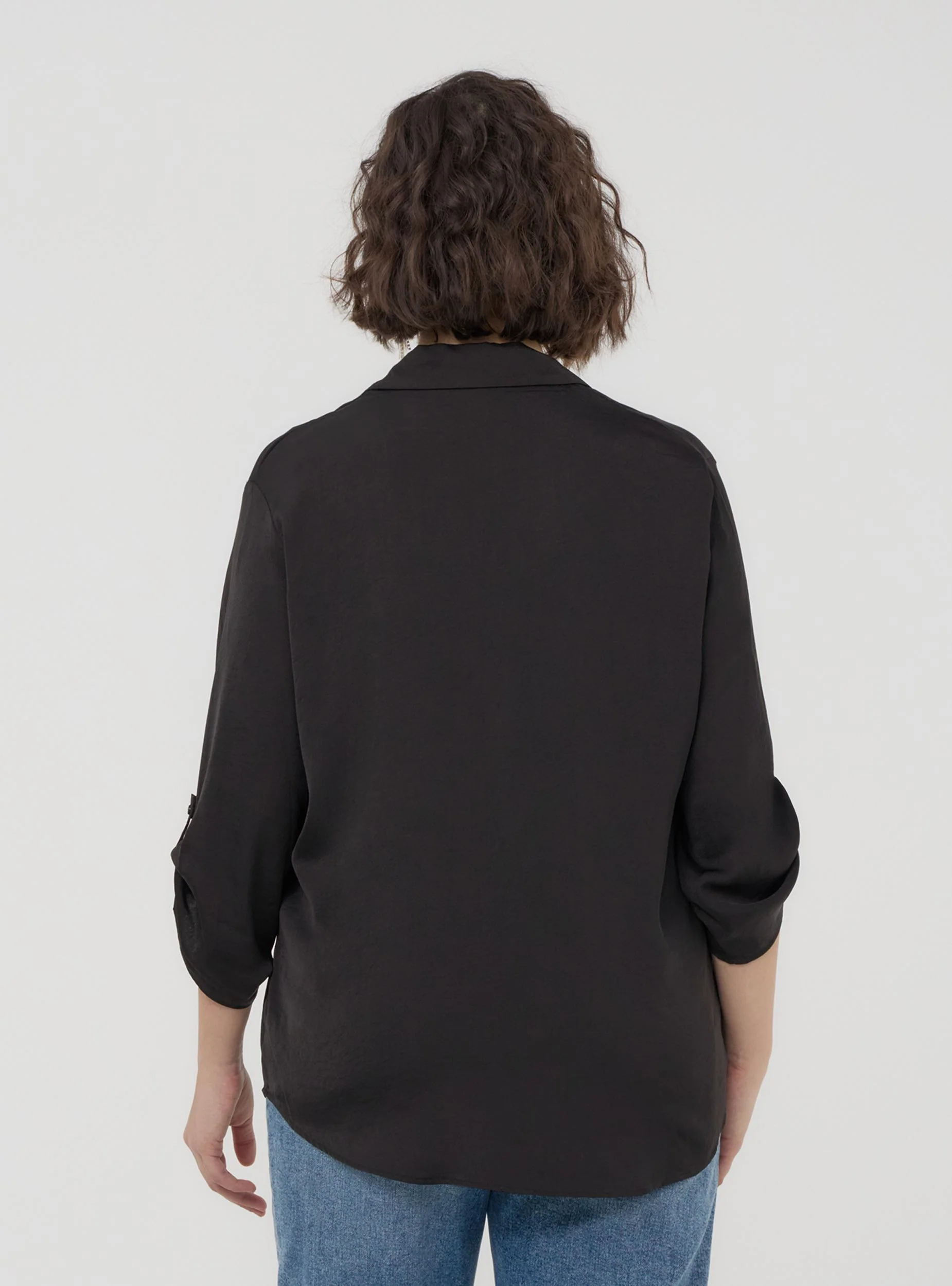 Blusa tinta unita con scollo a v - Image 2