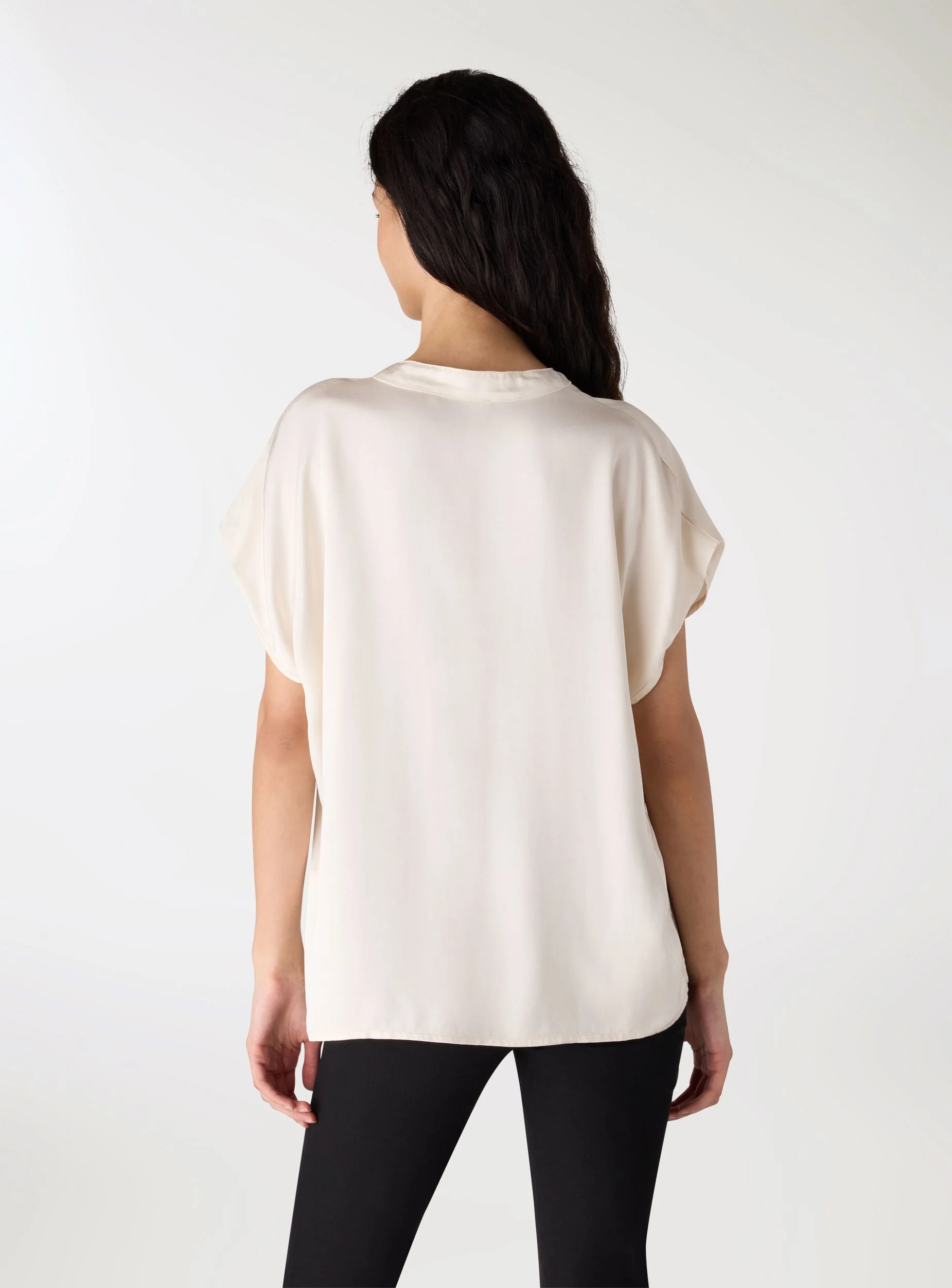 Camicia a maniche corte con collo alla coreana satin - Image 3