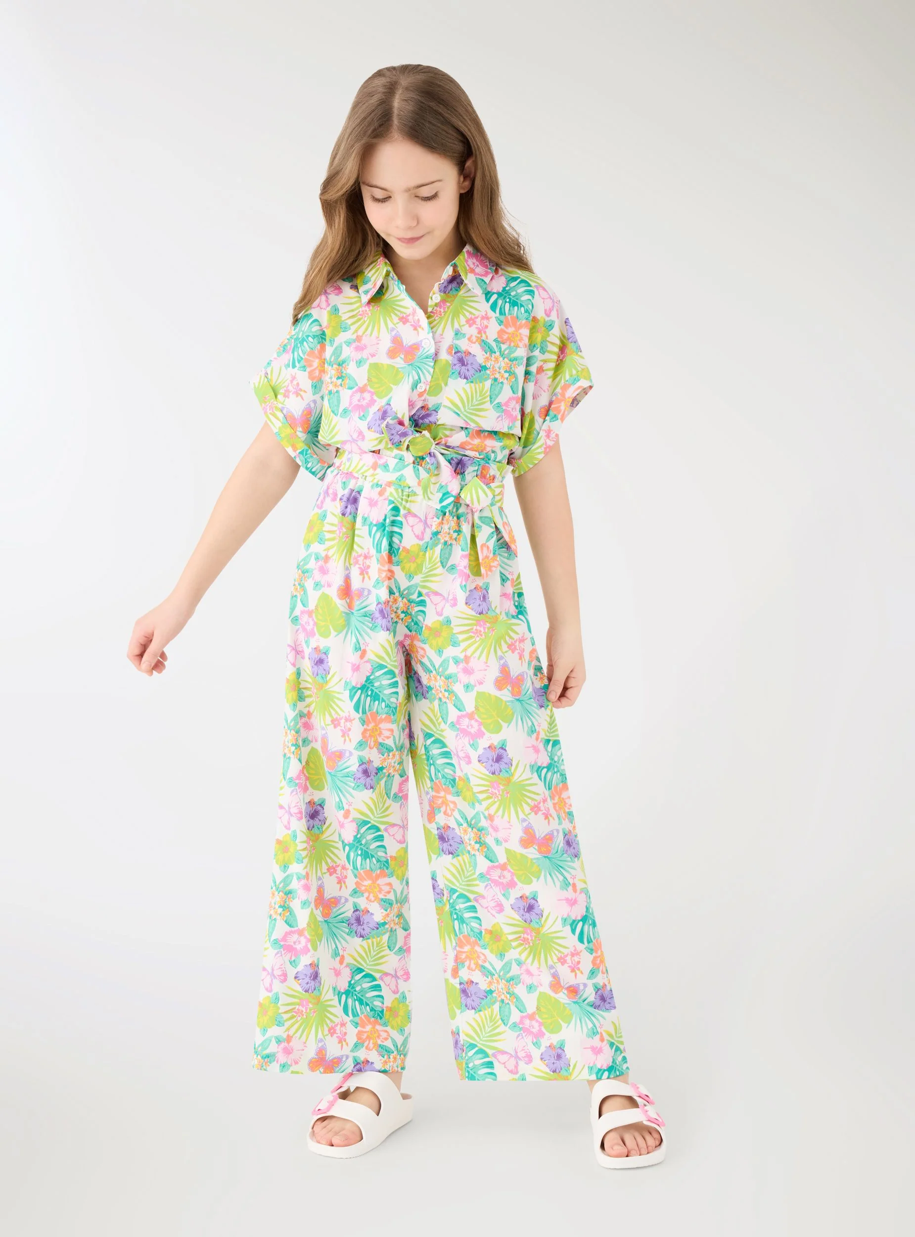 Camicia a maniche corte con nodo e stampa floreale