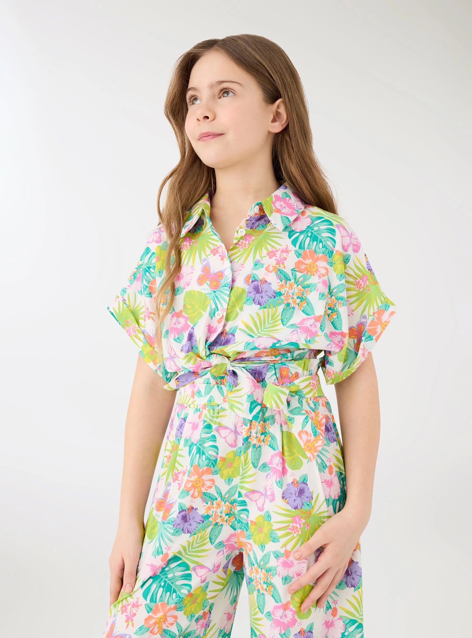 Camicia a maniche corte con nodo e stampa floreale - Image 8
