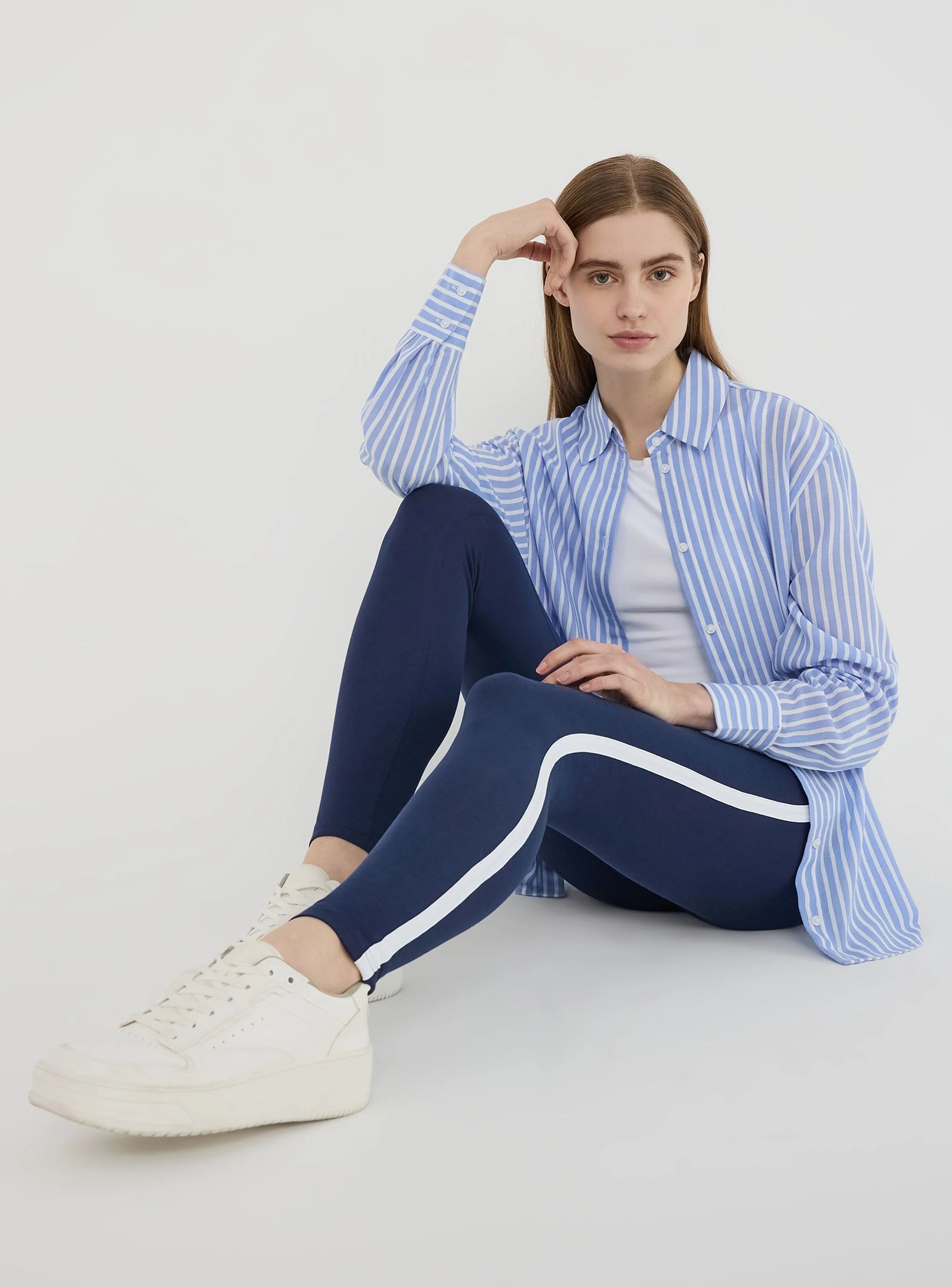 Camicia a righe in tessuto leggero - Image 4