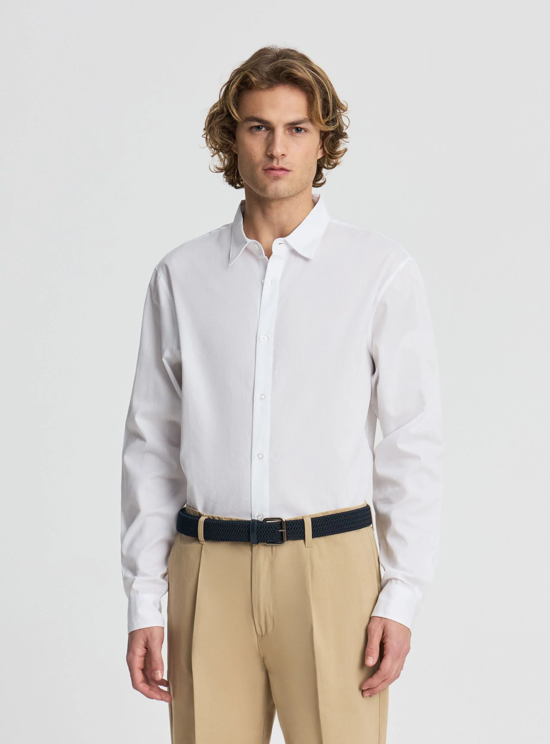 Camicia a tinta unita tessuto operato