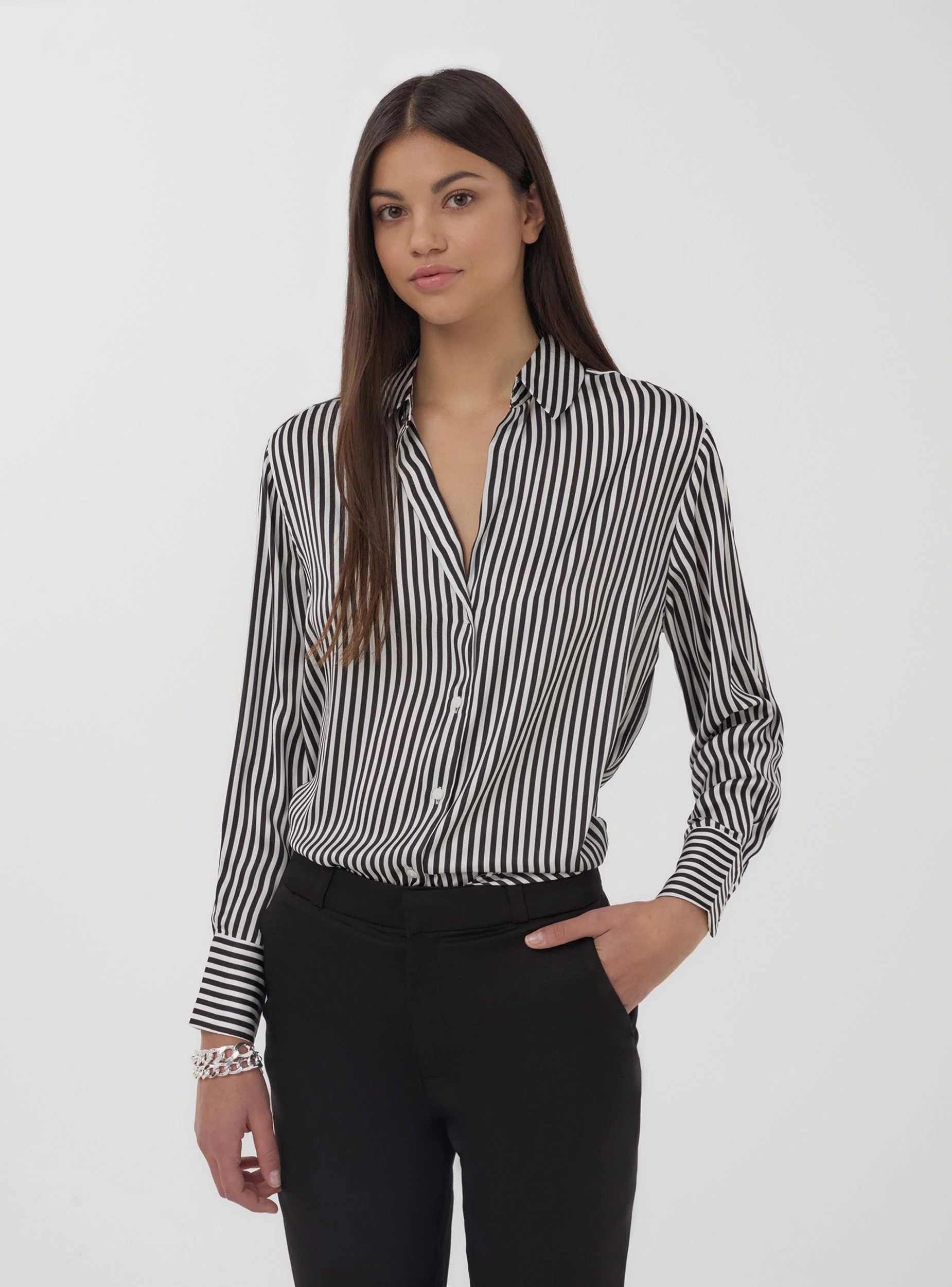 Camicia ampia a righe effetto raso - Image 3