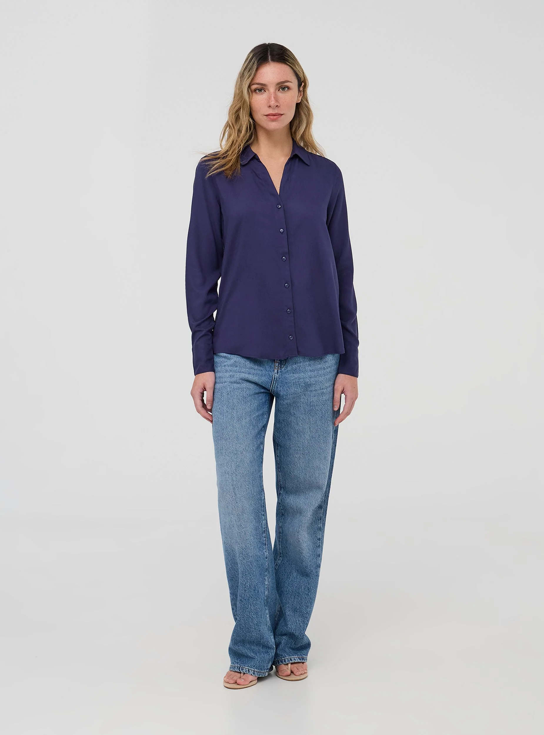 Camicia ampia a tinta unita