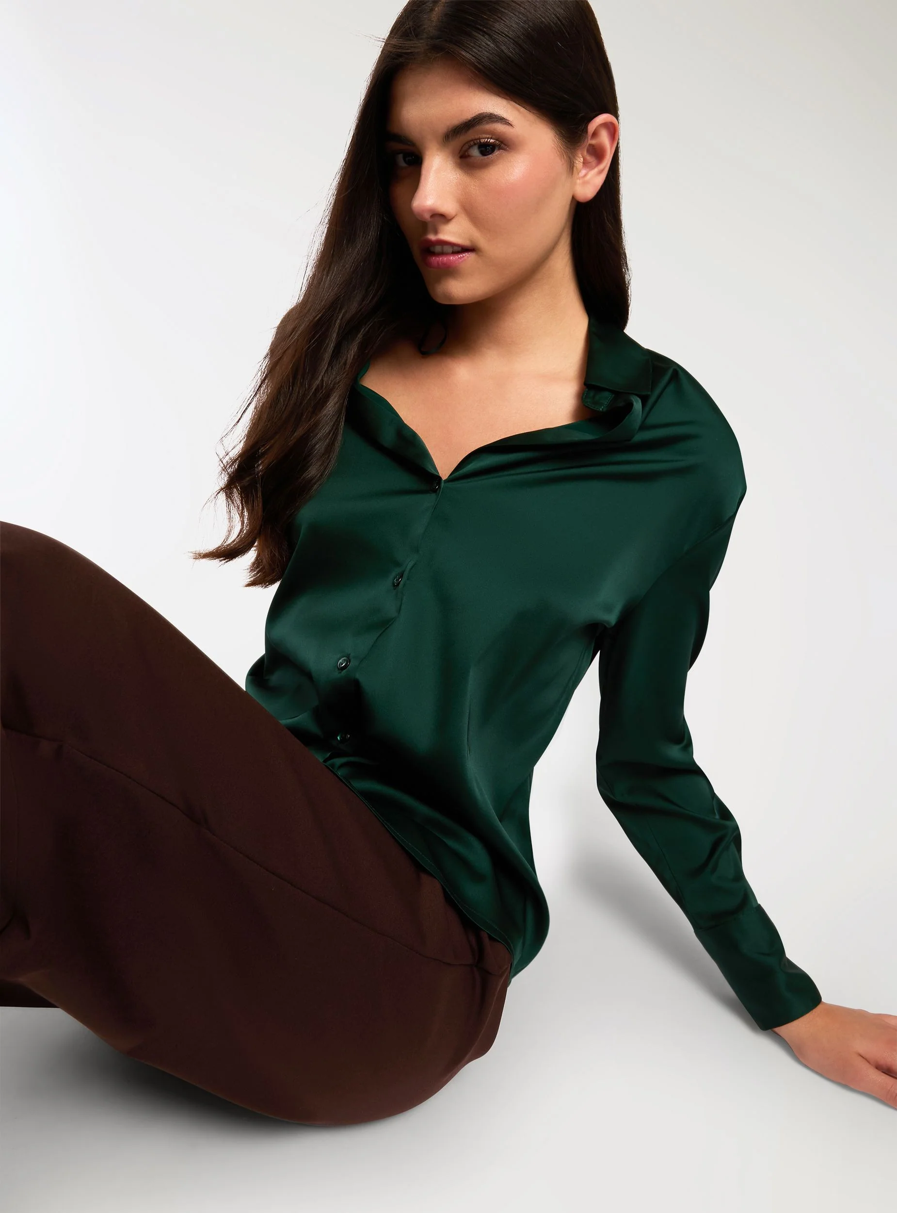 Camicia ampia effetto raso