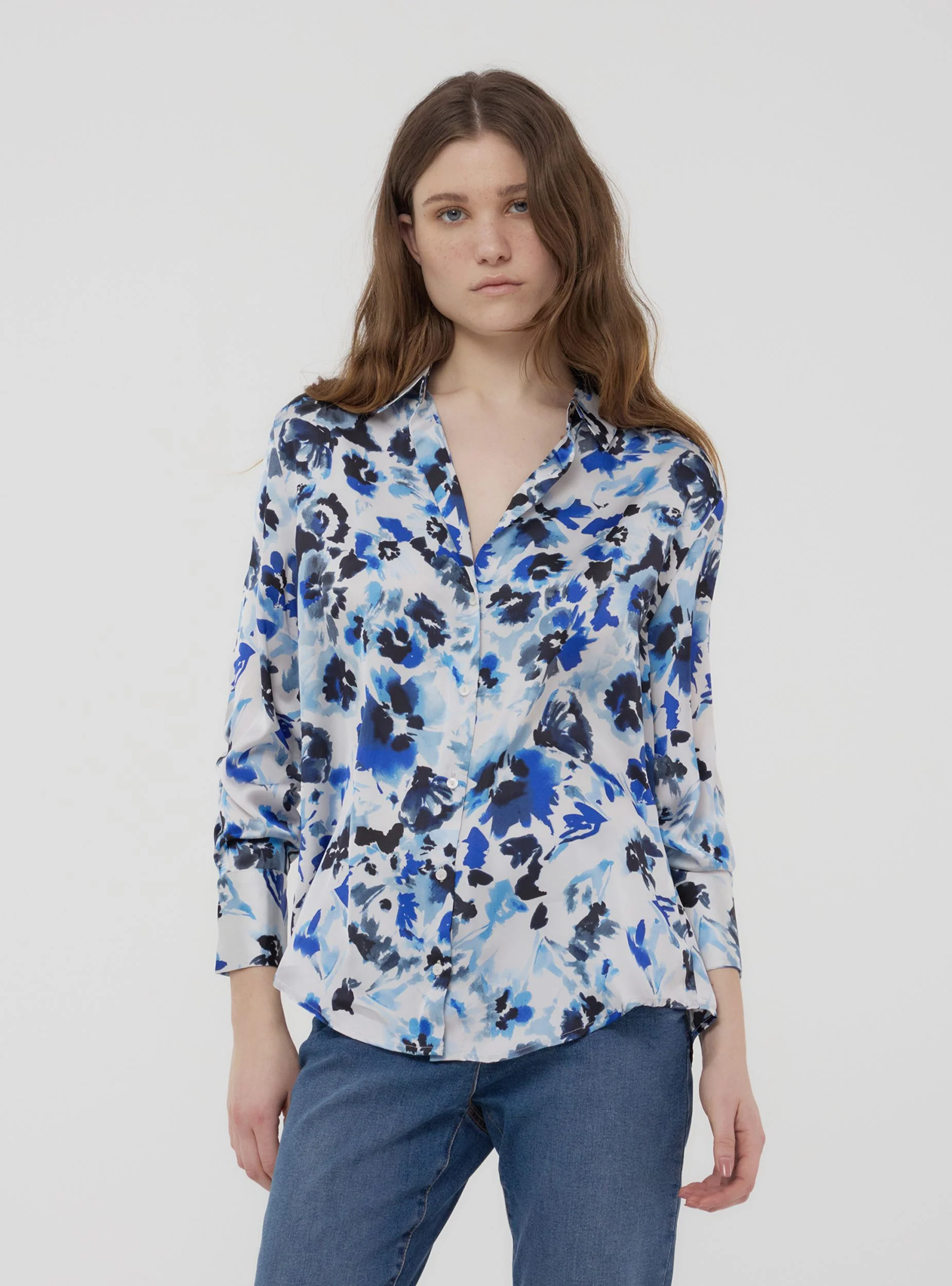 Camicia ampia floreale effetto raso - Image 3