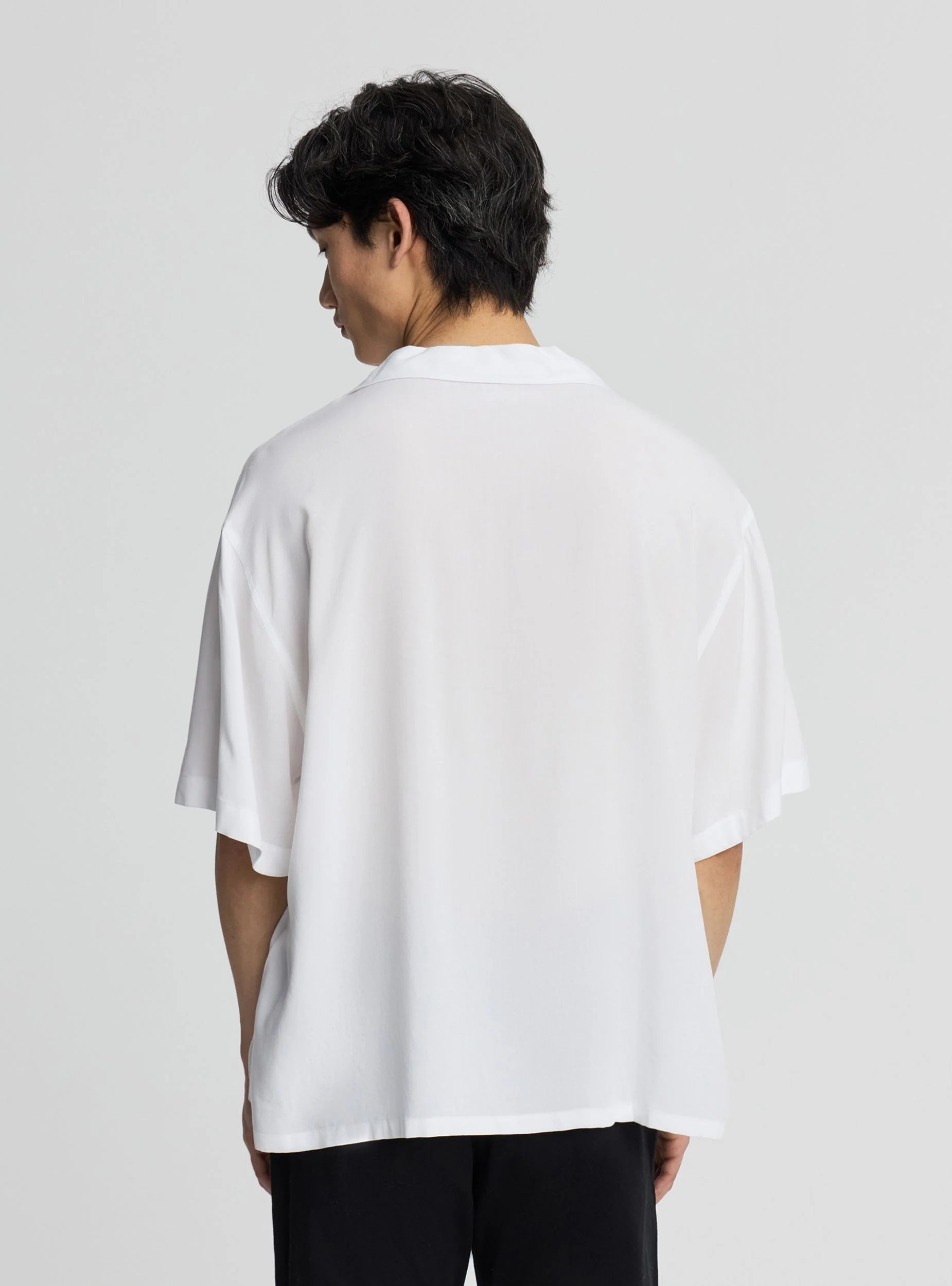 Camicia bowling crop tinta unita - Image 4