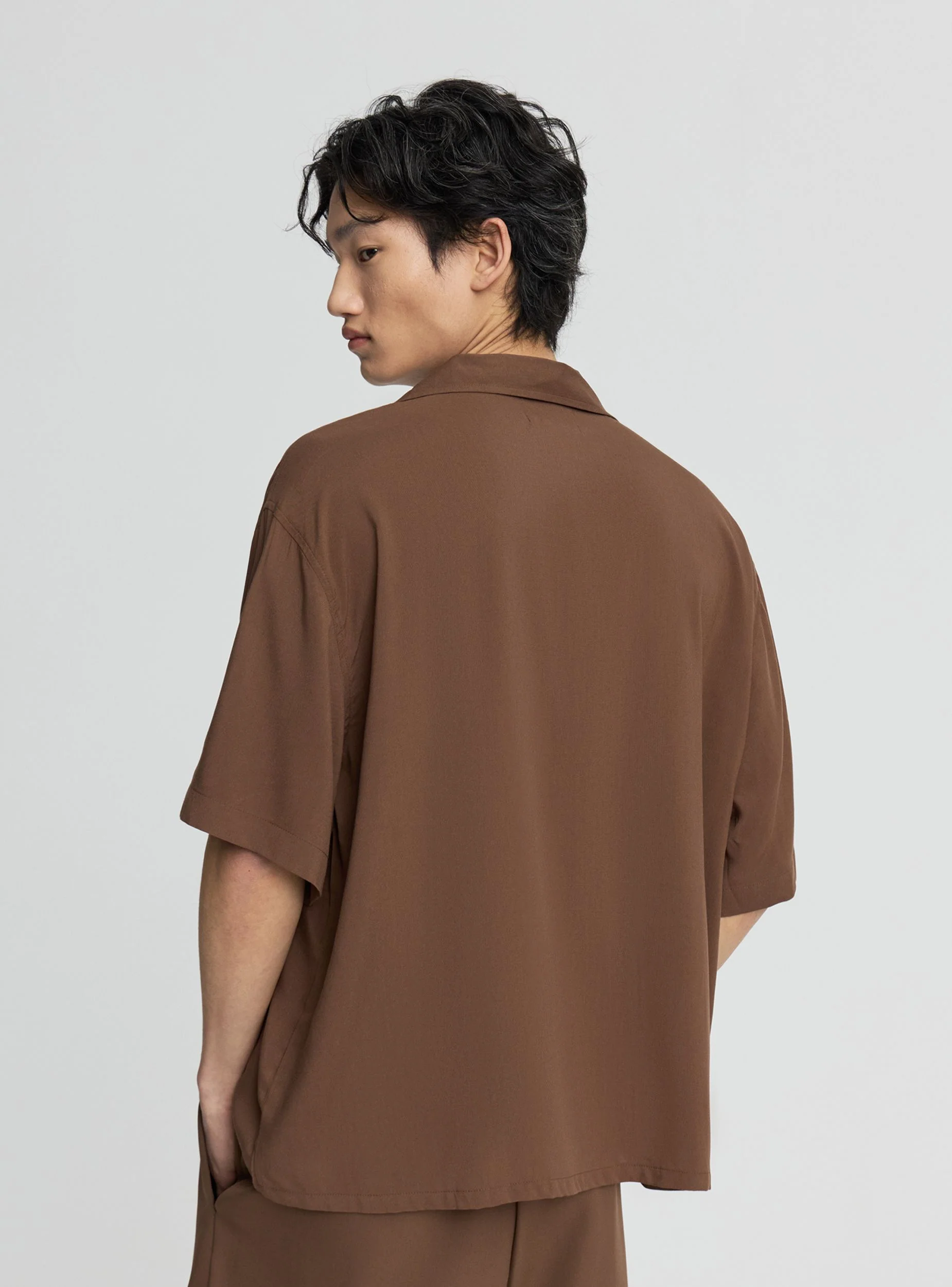 Camicia bowling crop tinta unita - Image 2