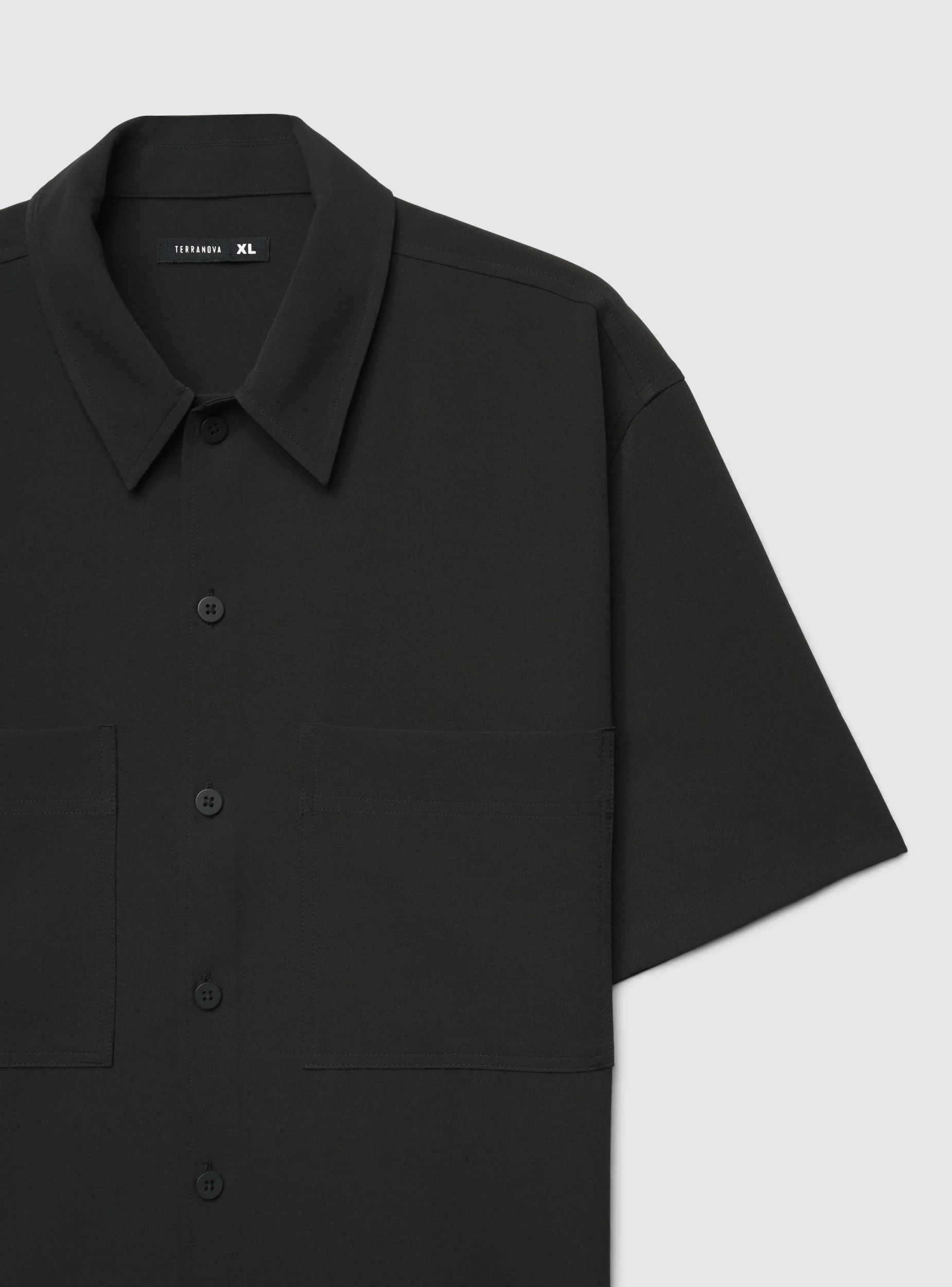 Camicia boxy a tinta unita con tasche - Image 5