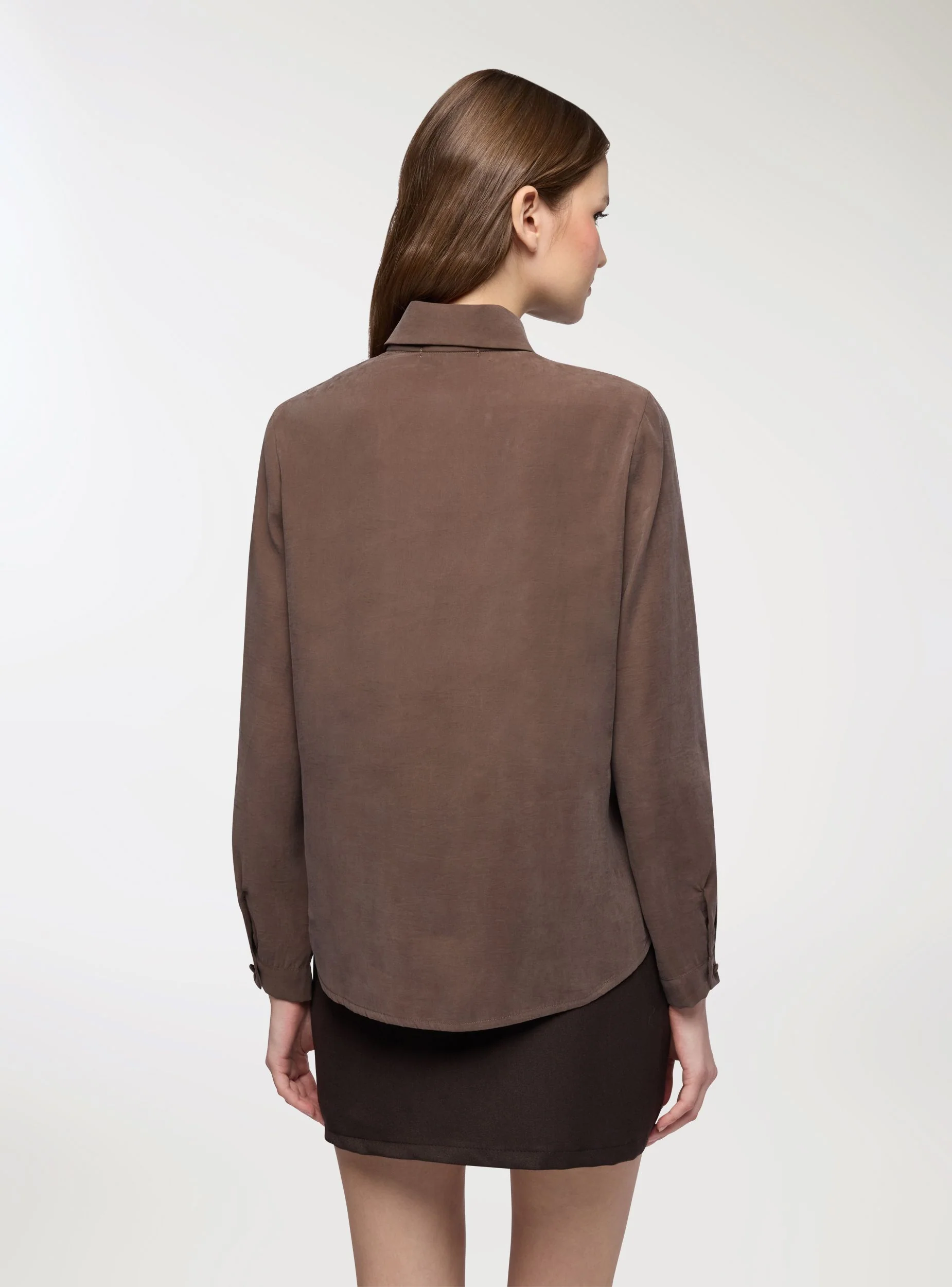 Camicia classica con bottoni rivestiti - Image 4