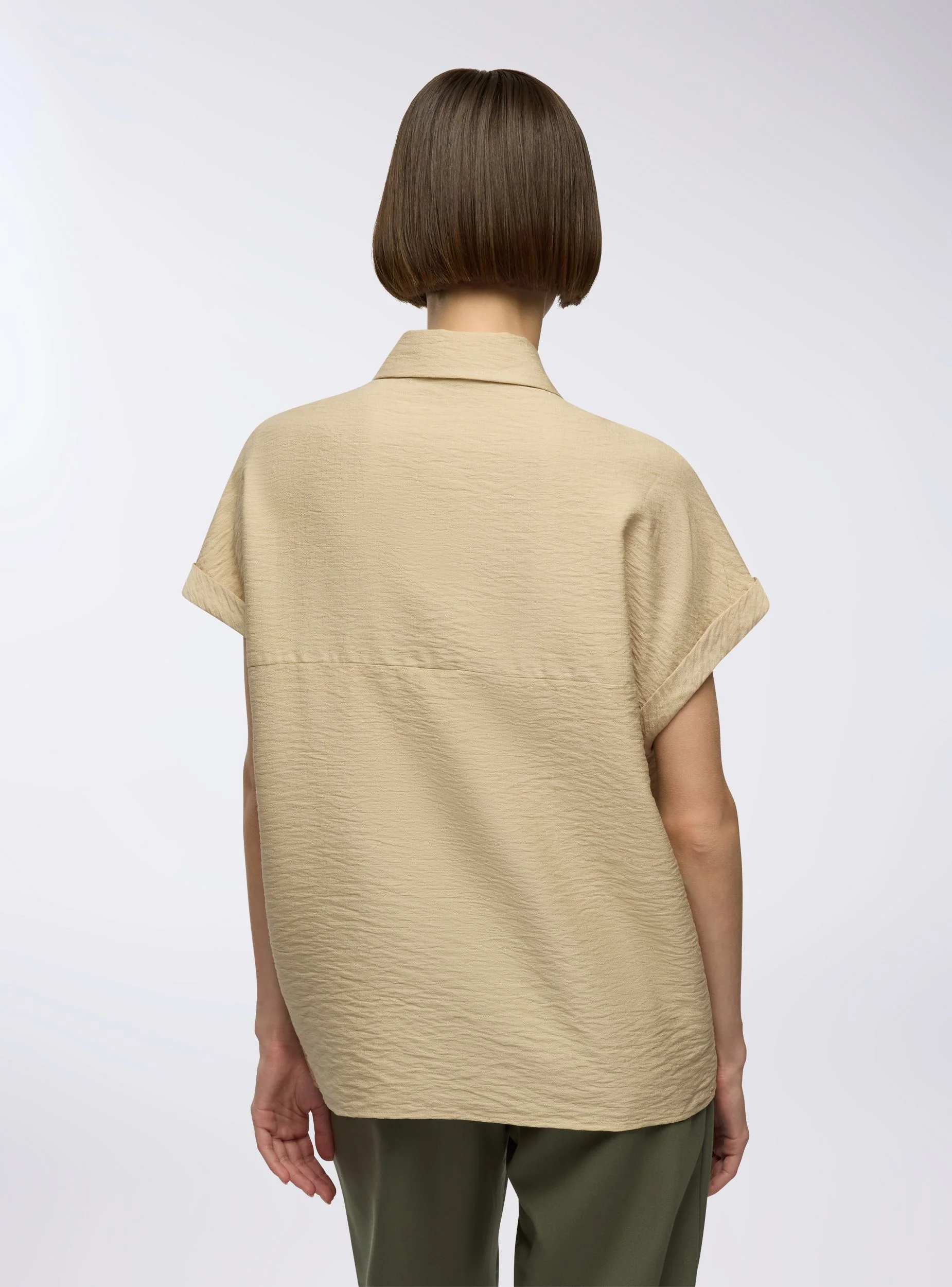 Camicia con maniche ad aletta tessuto leggero - Image 2