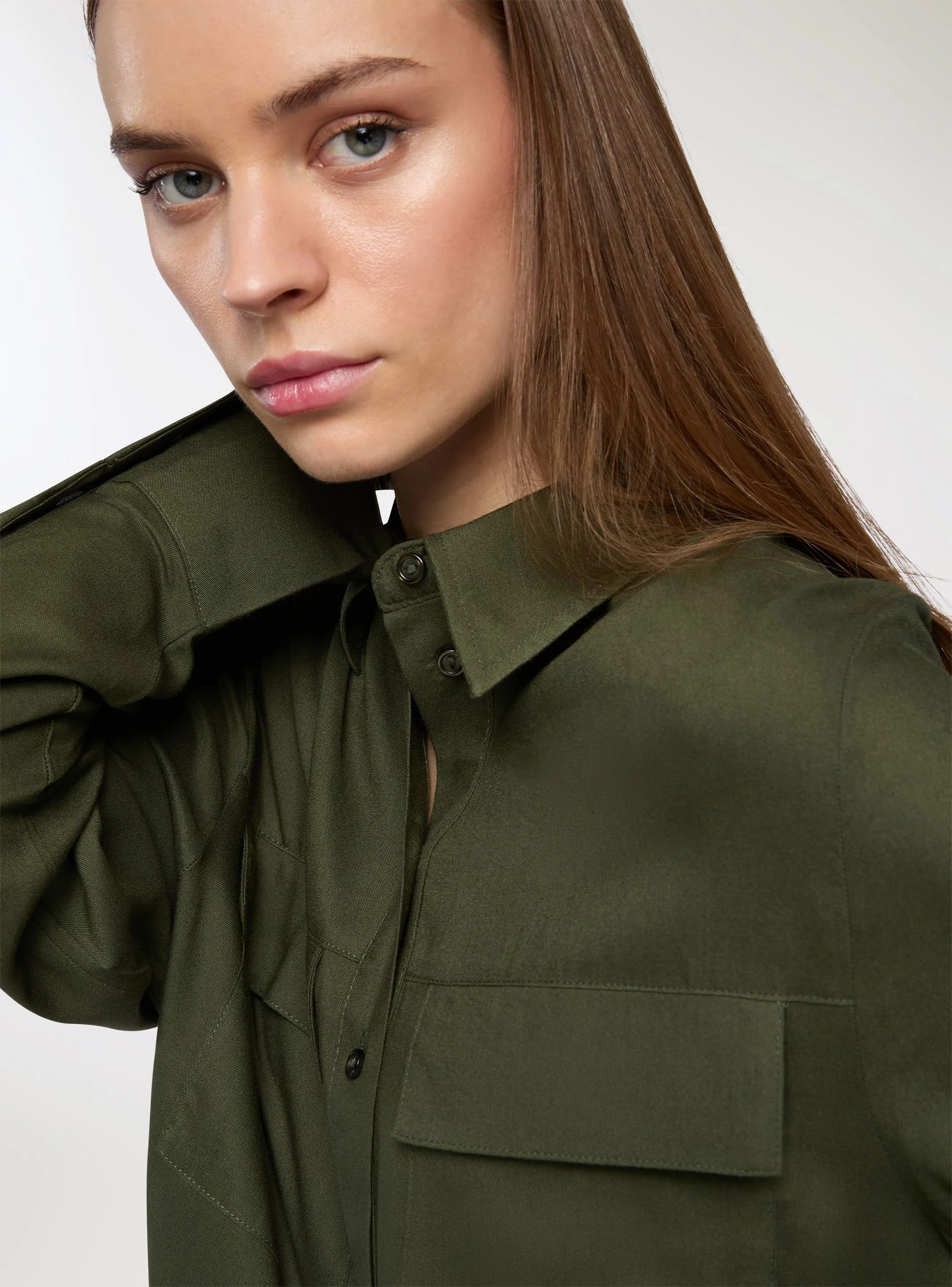 Camicia con tasche frontali