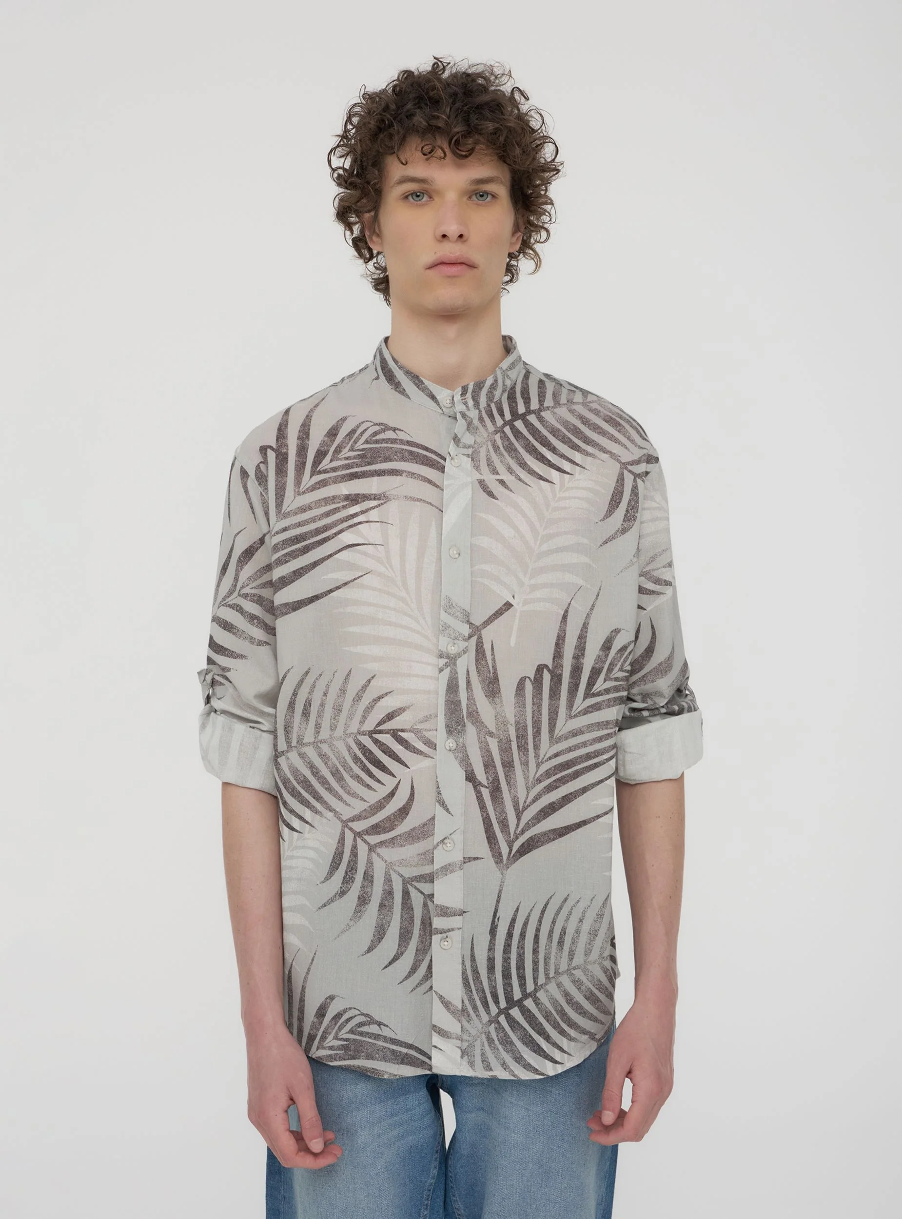 Camicia coreana in misto lino fantasia palme - Image 2