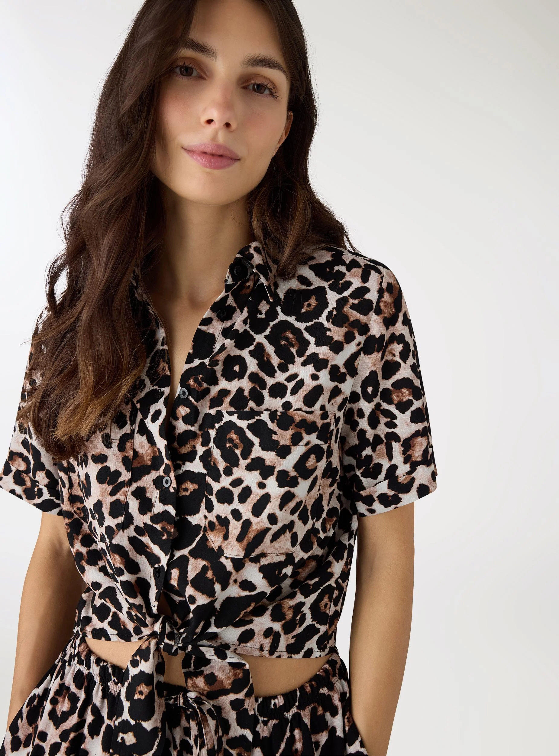 Camicia crop con nodo animalier - Image 4