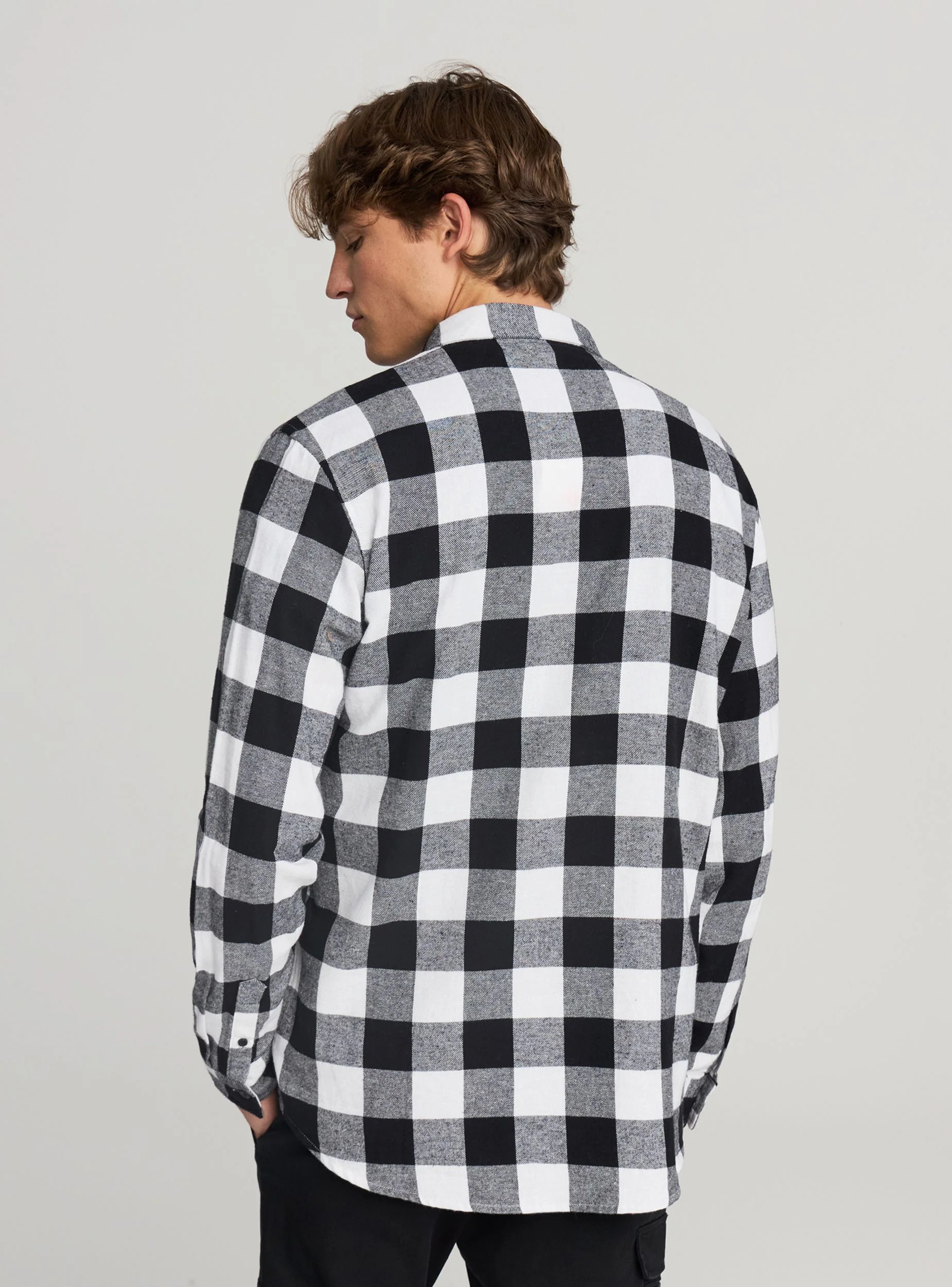 Camicia in flanella a quadri con tasca - Image 4