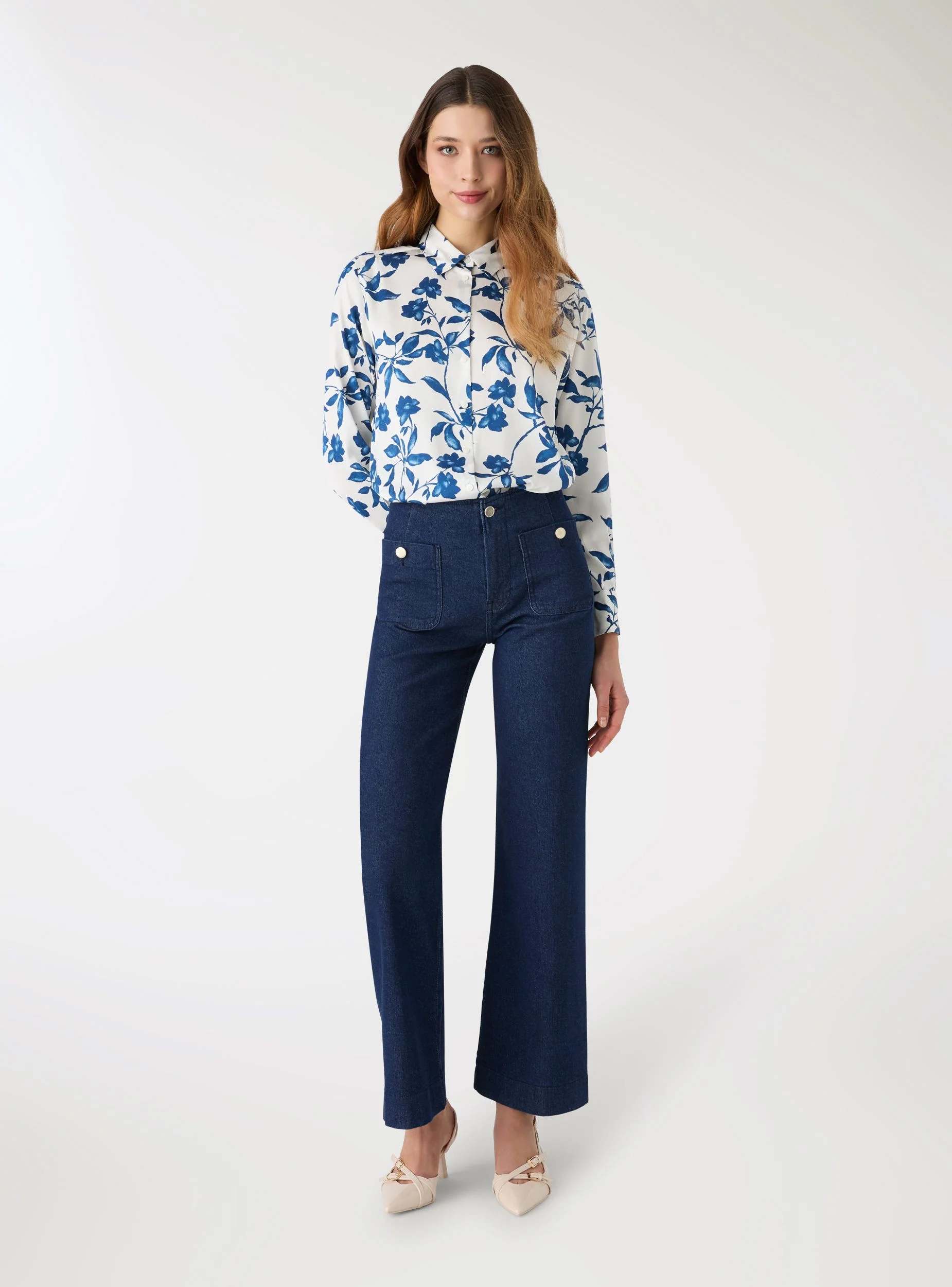 Camicia oversize con stampa floreale satin