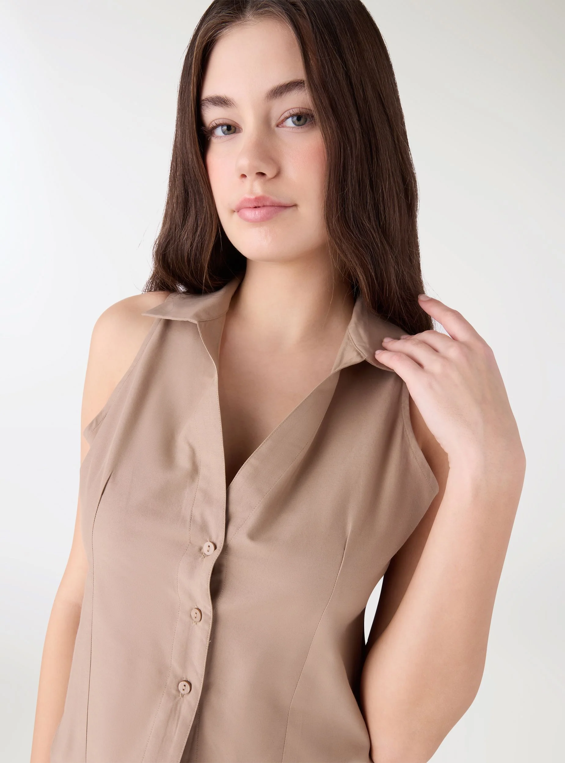 Camicia senza maniche con bottoni - Image 3