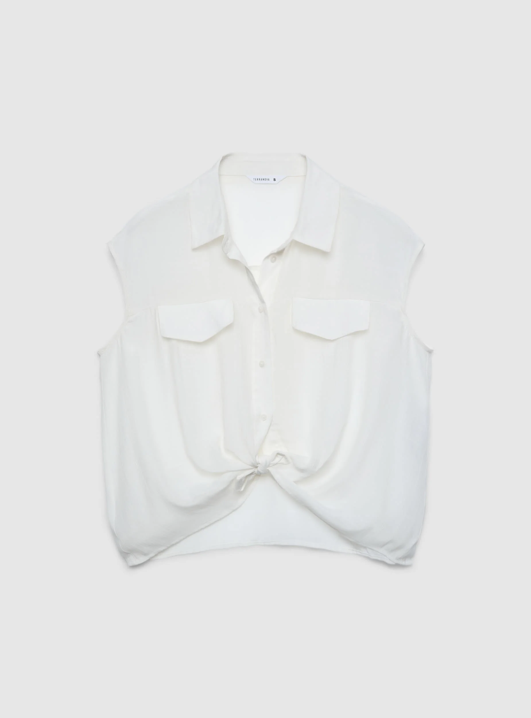 Camicia smanicata con nodo e taschini - Image 5