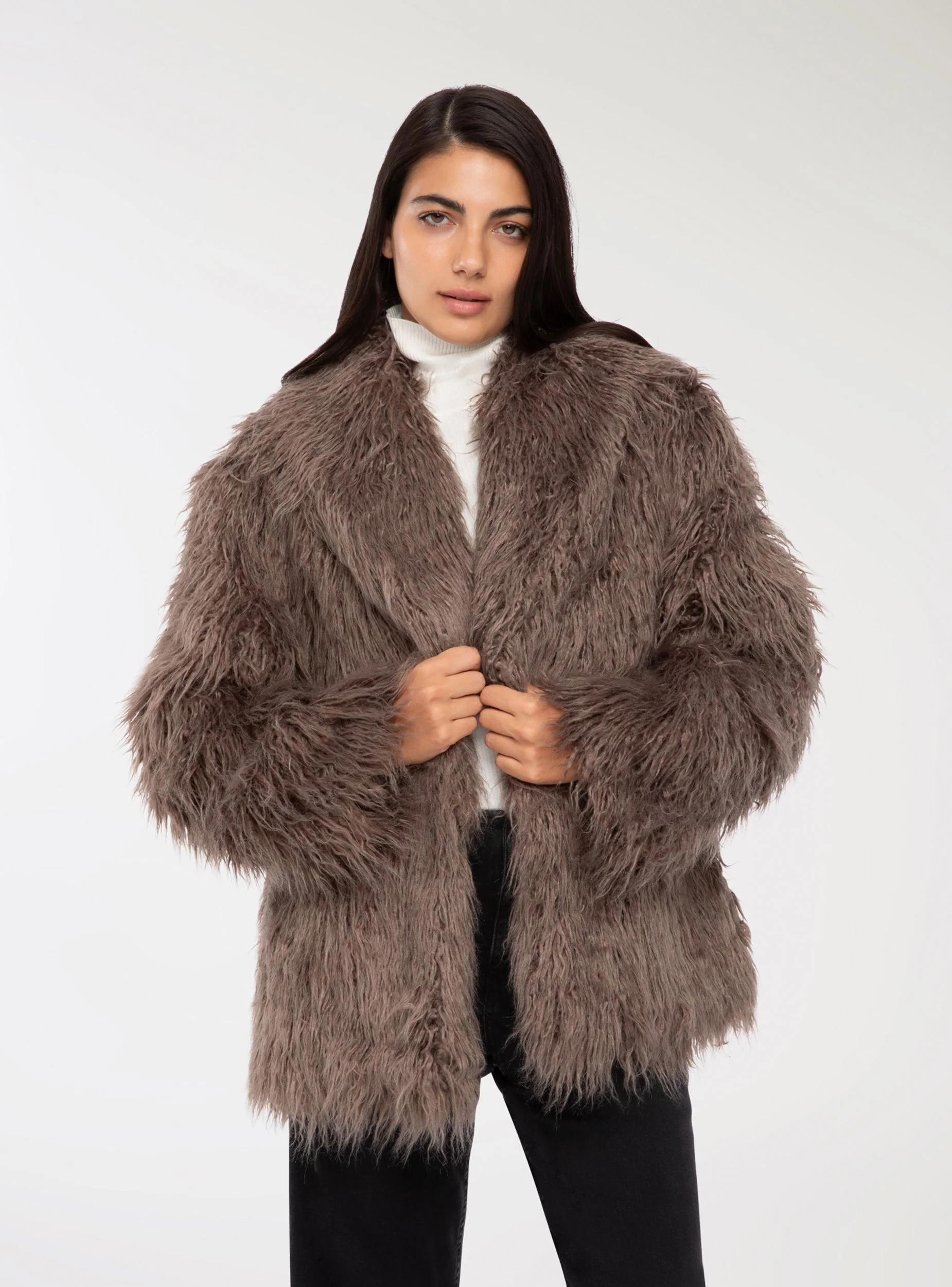 Cappotto in similpelliccia - Image 2
