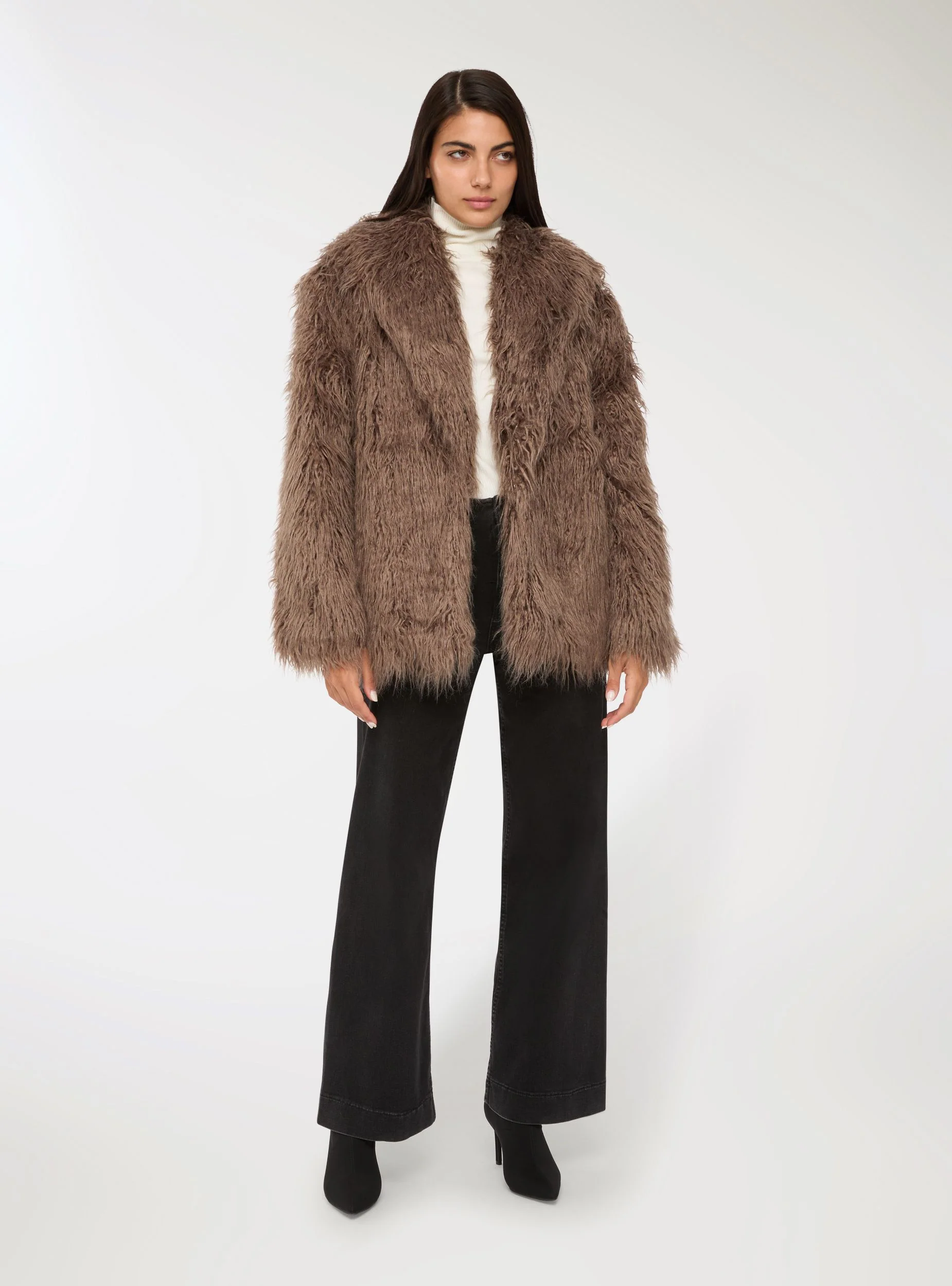 Cappotto in similpelliccia - Image 3