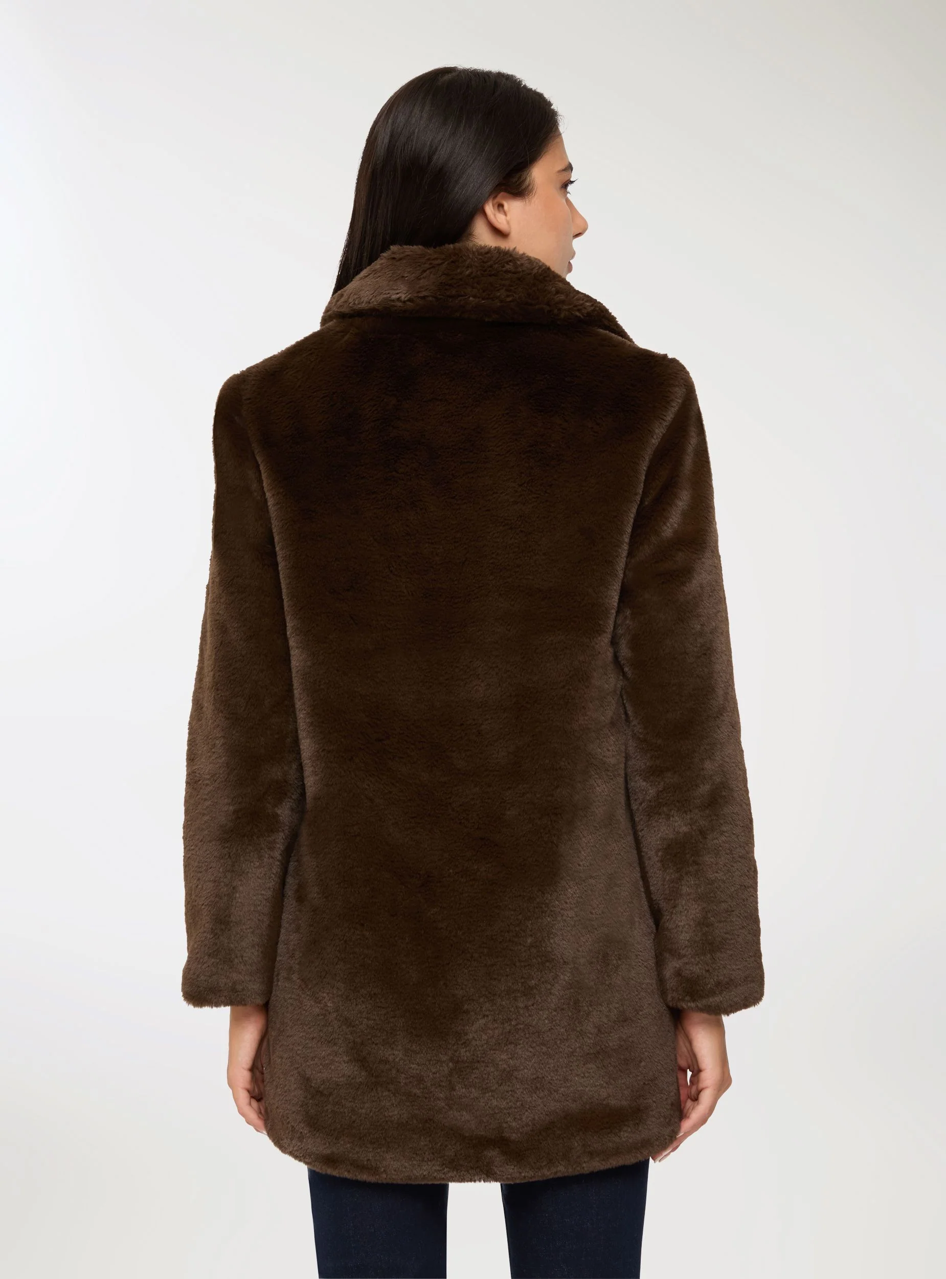 Cappotto in similpelliccia collo con revers - Image 4