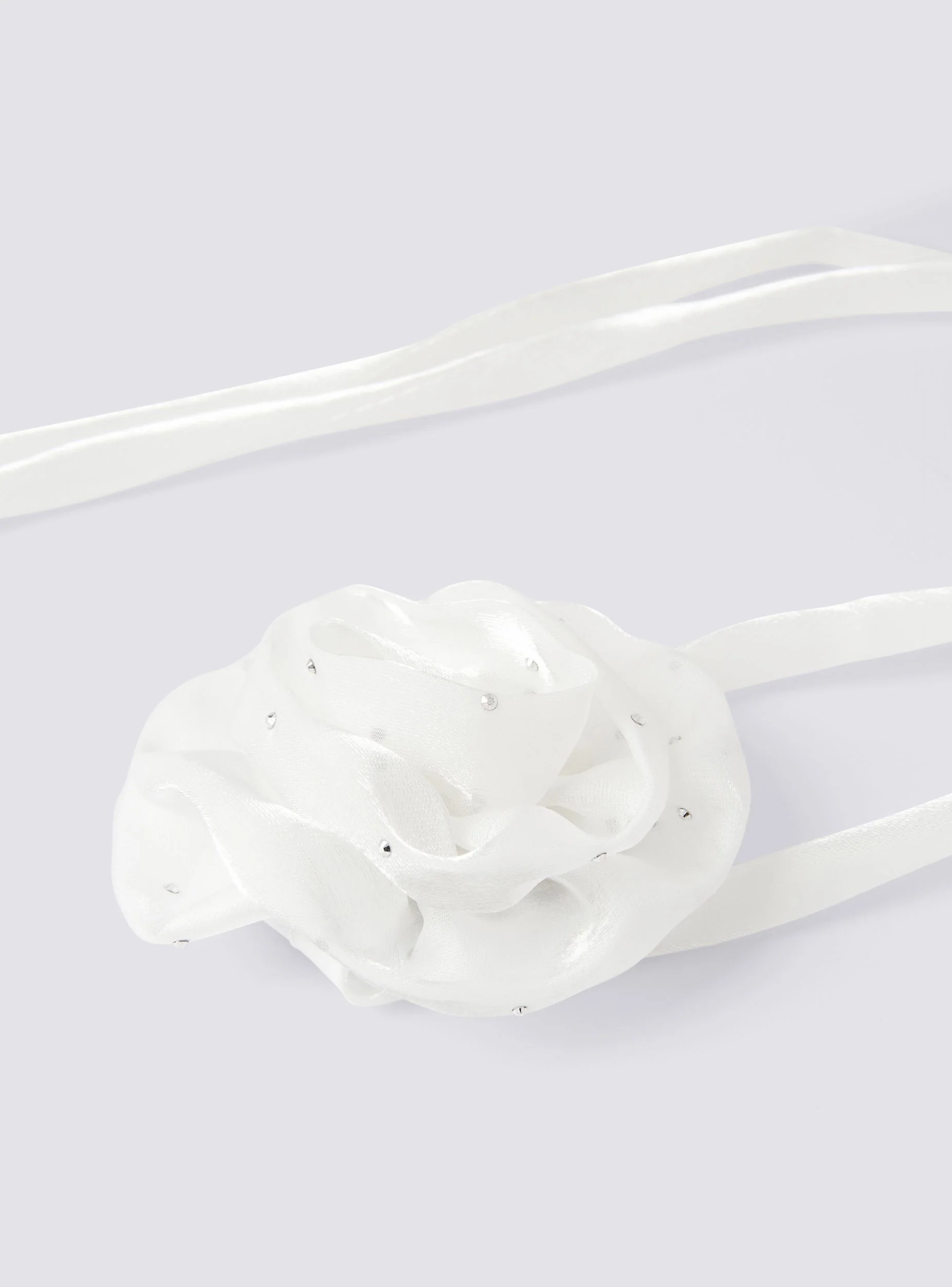 Collana chocker con fiore e strass - Image 4