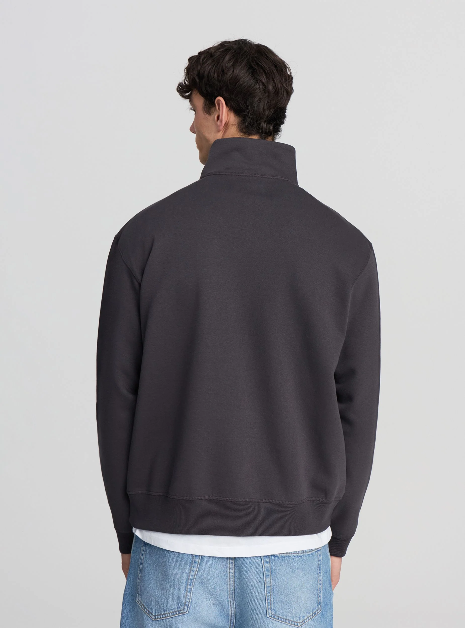 Felpa camioner con collo alto con zip - Image 4