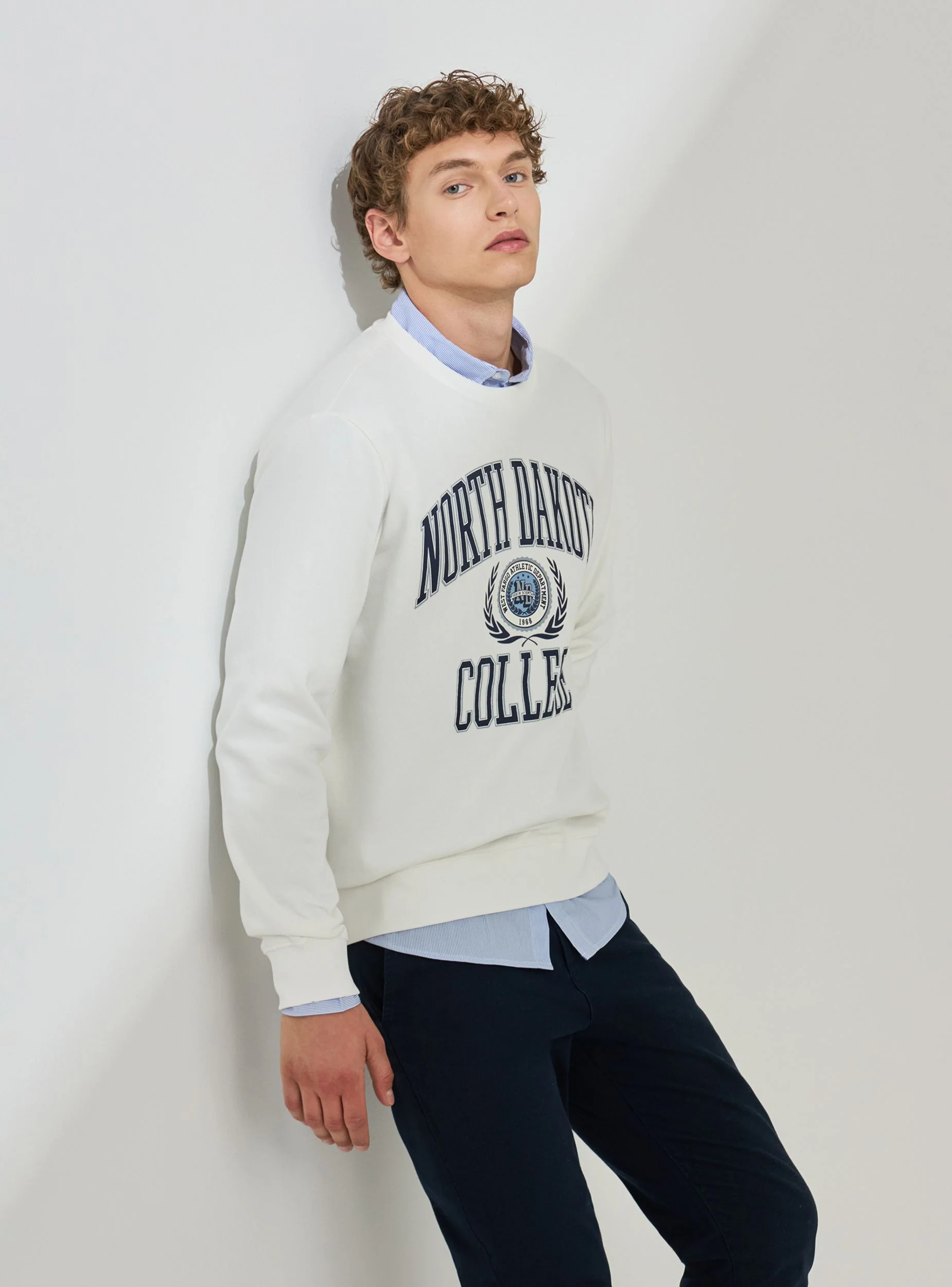 Felpa con stampa college - Image 7