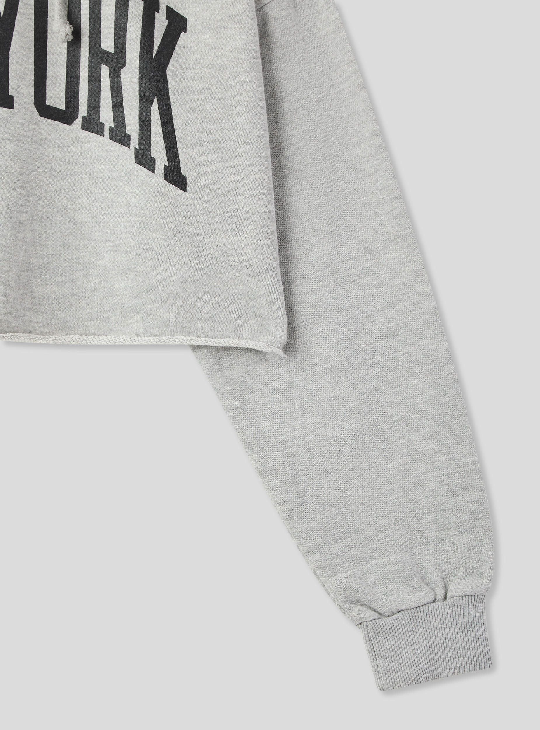 Felpa crop con cappuccio e stampa New York - Image 4