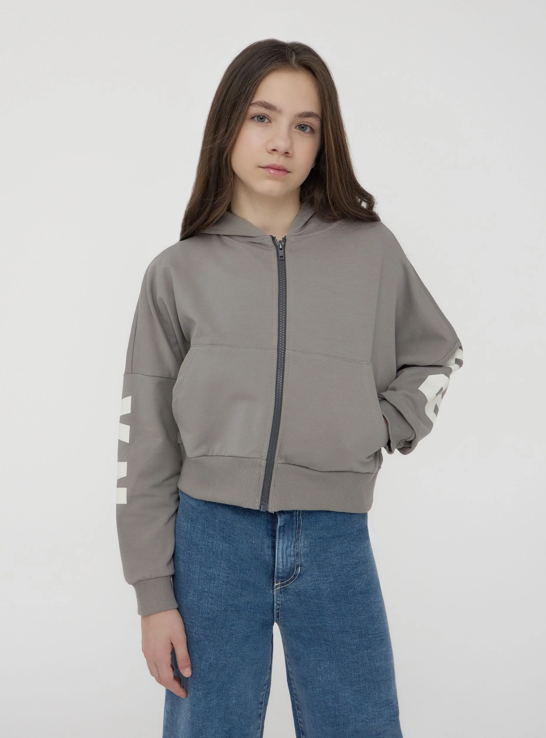 Felpa crop con stampa e cappuccio