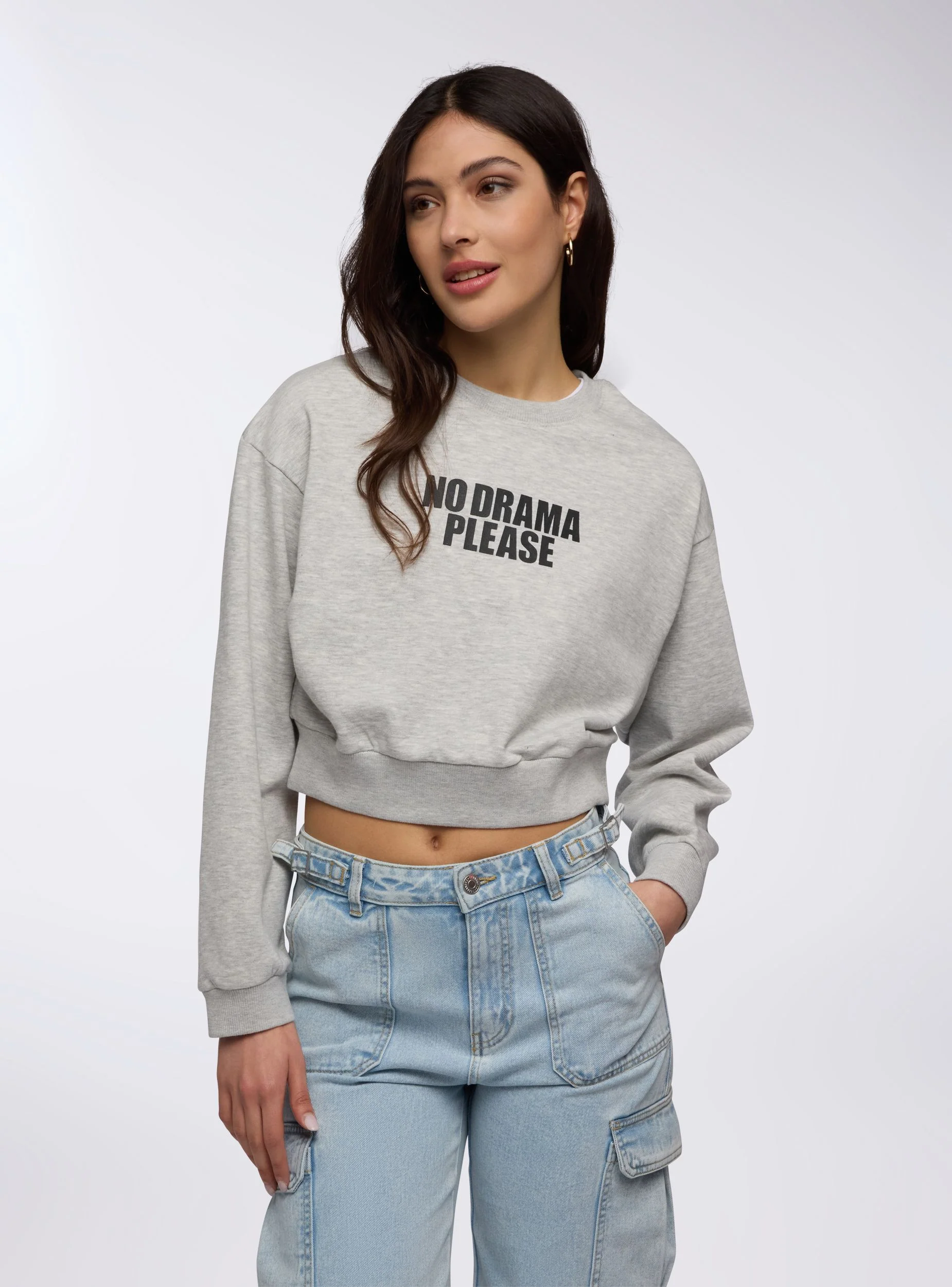 Felpa leggera crop con scritta senza cappuccio - Image 3
