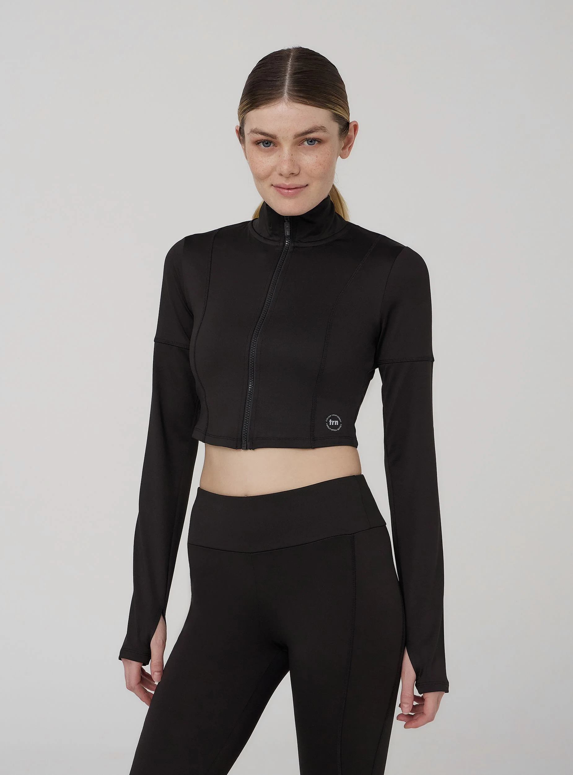 Felpa sportiva aderente crop con zip - Image 7