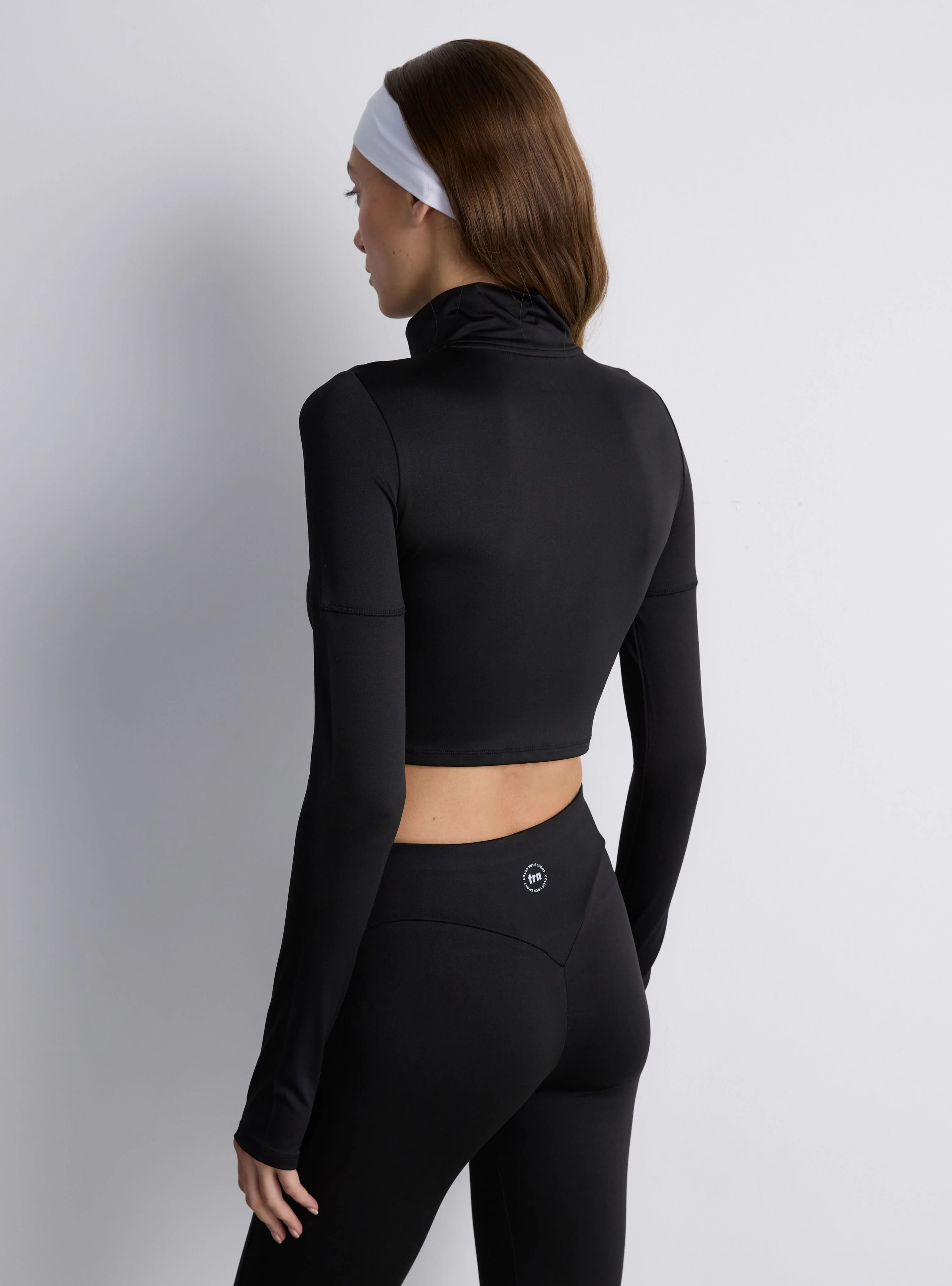 Felpa sportiva crop con zip - Image 3