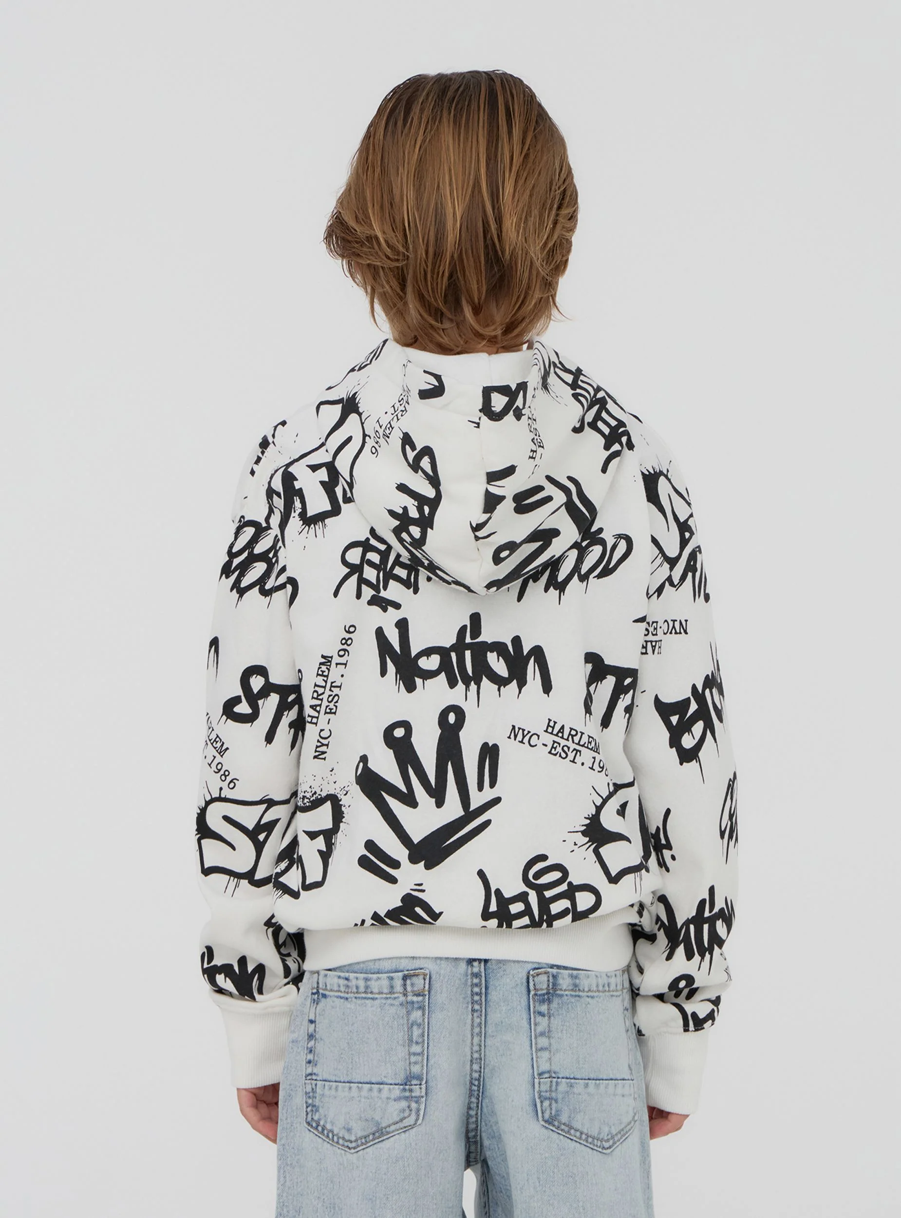 Felpa stampa graffiti all-over con cappuccio
