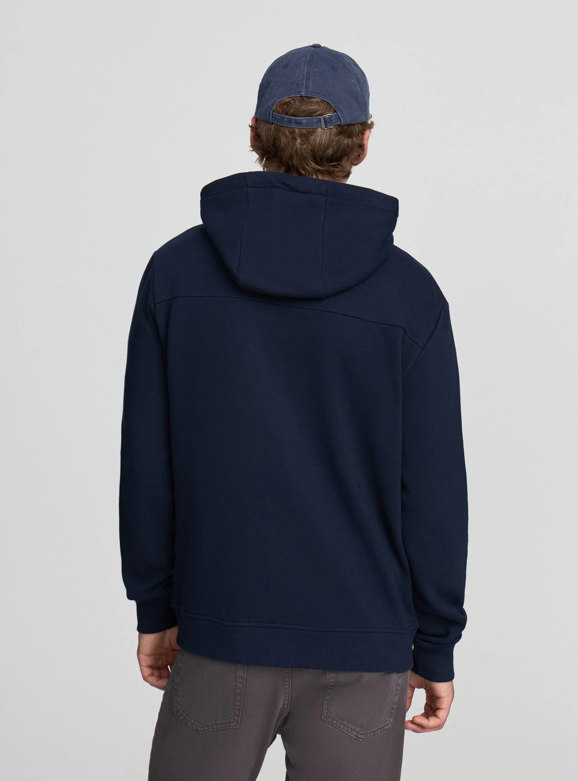 Felpa tecnica con cappuccio e zip