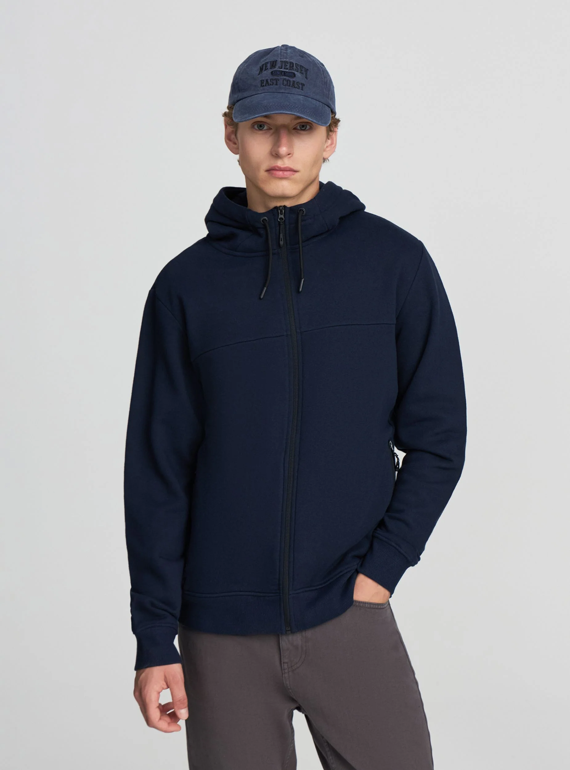 Felpa tecnica con cappuccio e zip - Image 8