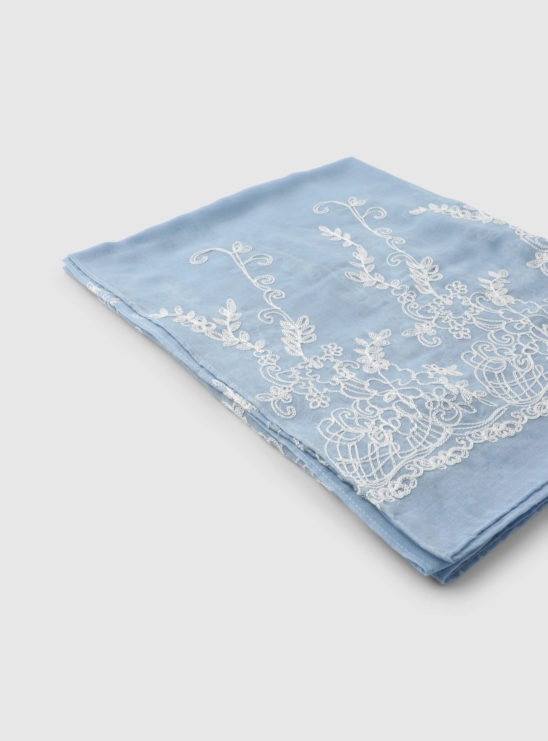 Foulard/pareo con ricamo floreale - Image 4