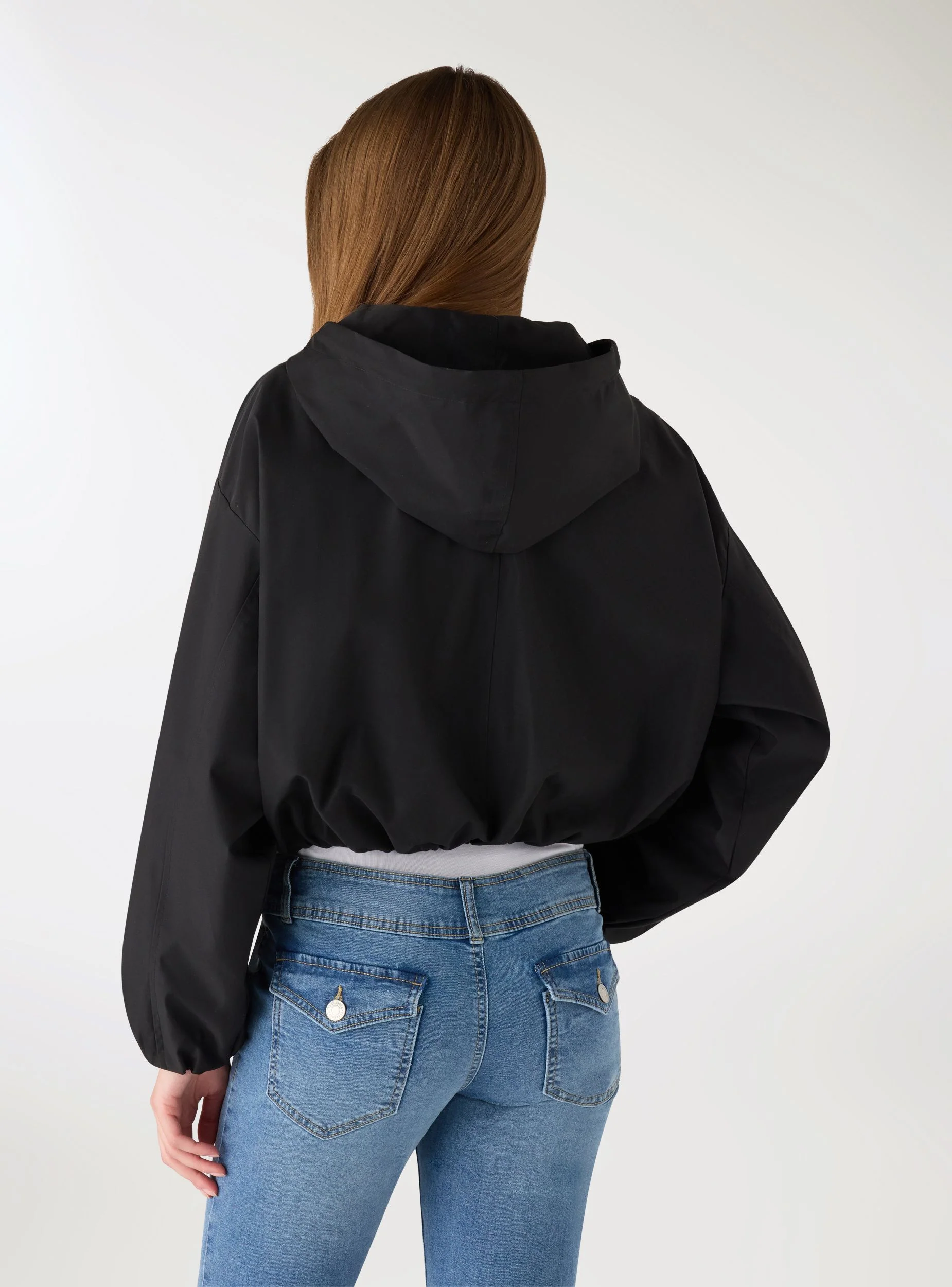 Giacca antivento con cappuccio e zip - Image 3