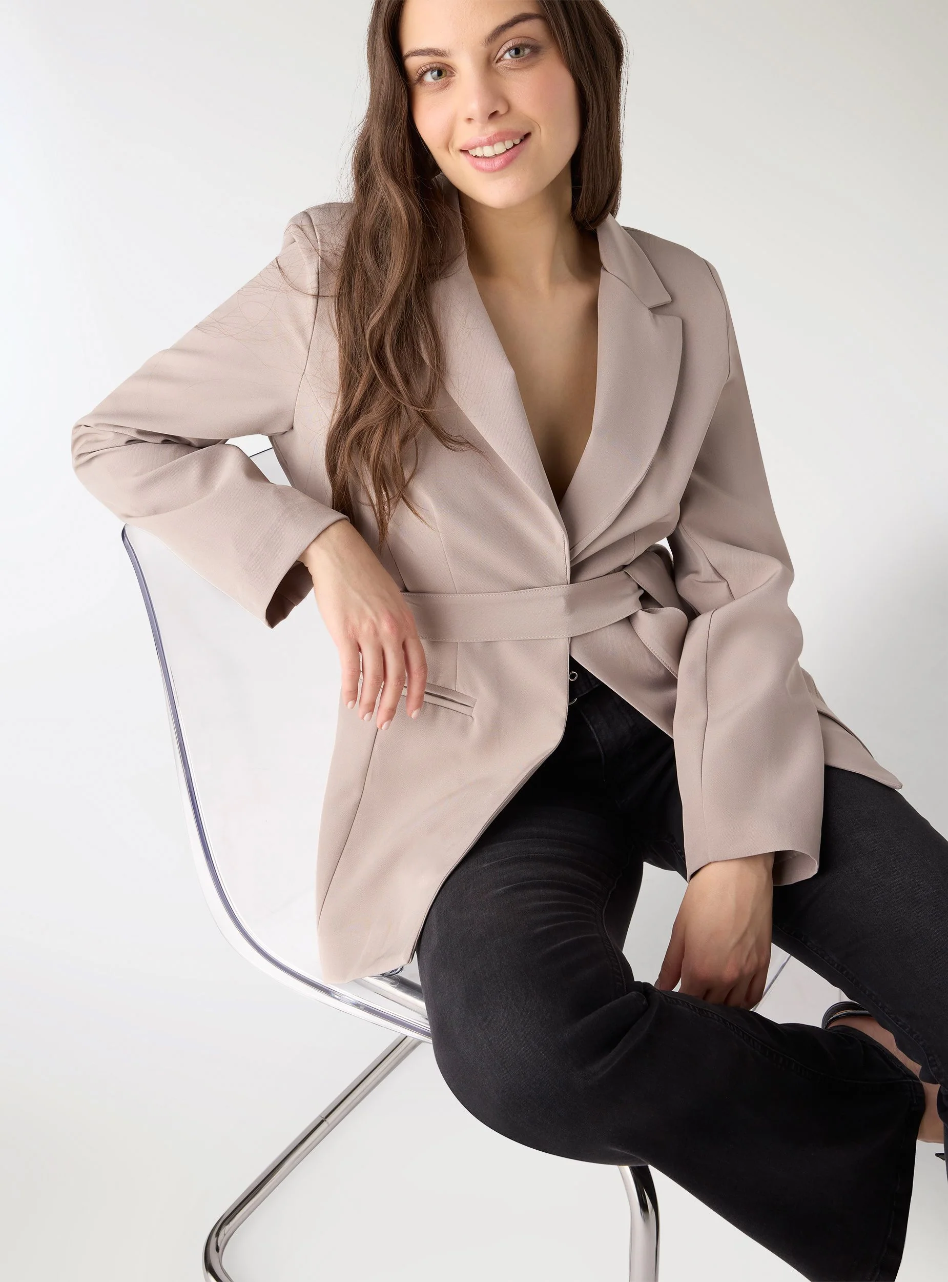 Giacca blazer con cintura - Image 2