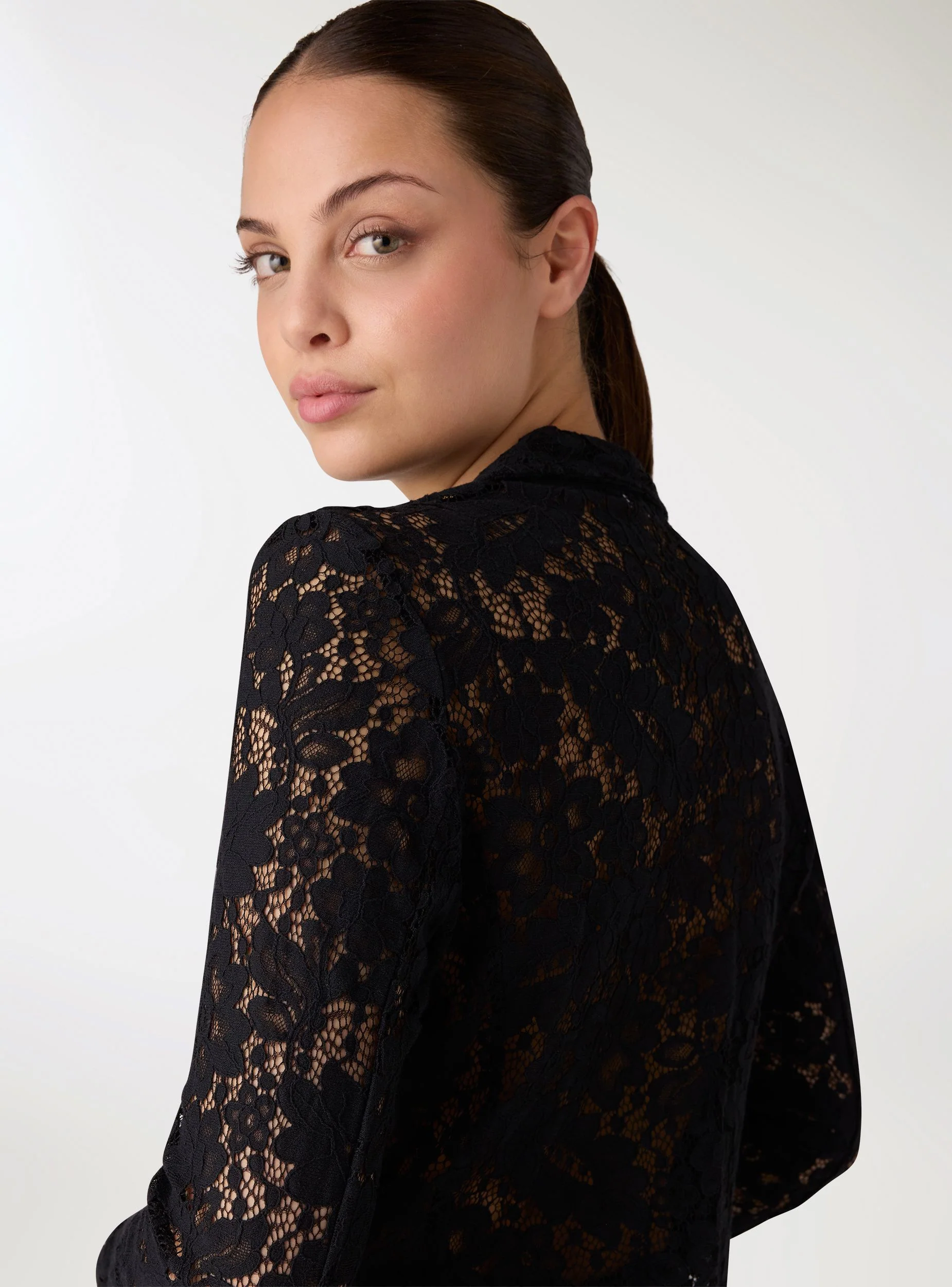 Giacca blazer in pizzo con bottone singolo - Image 3