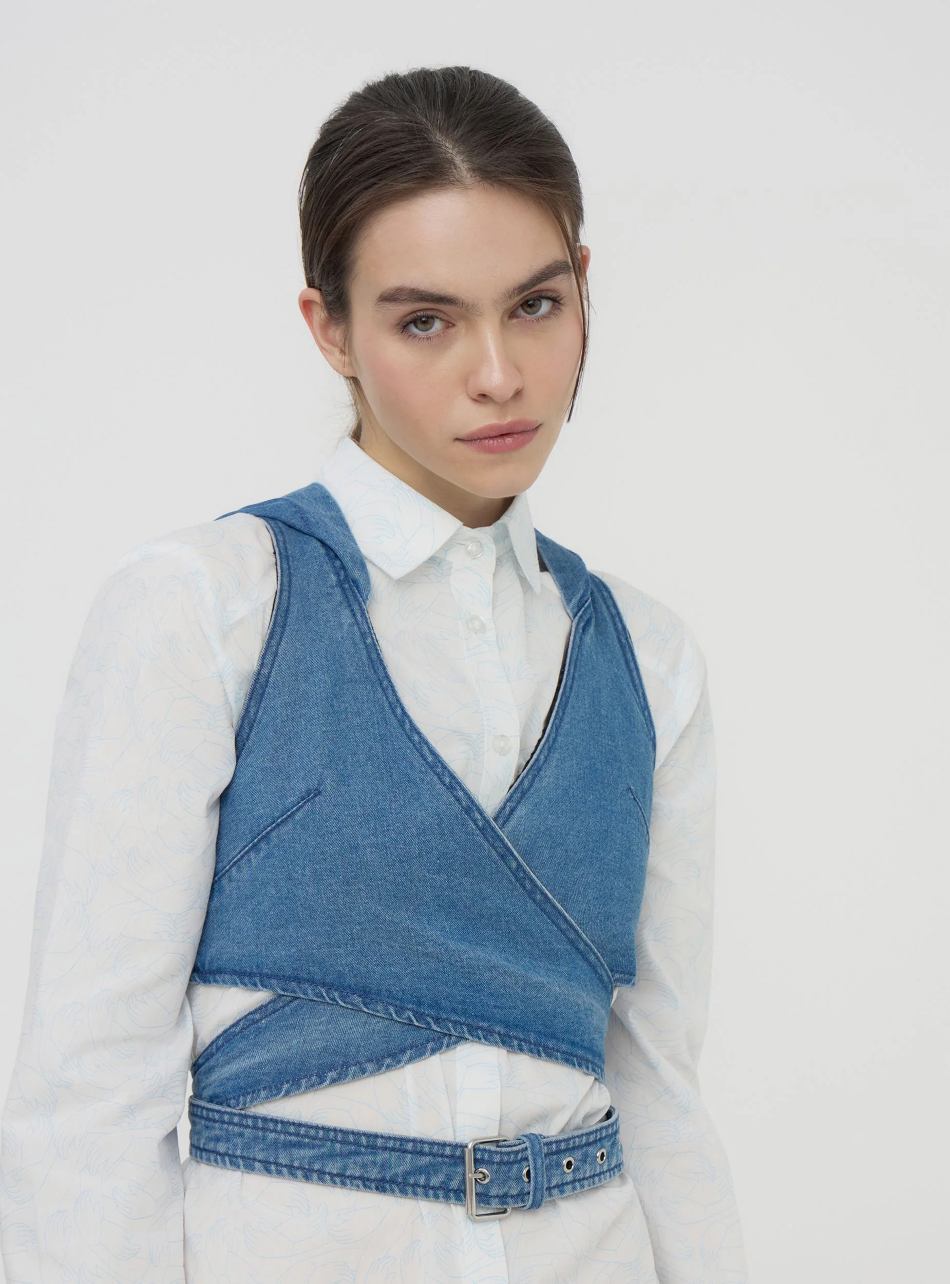 Gilet crop con fascia a cintura e cappuccio TRNPOPLAB - Image 5