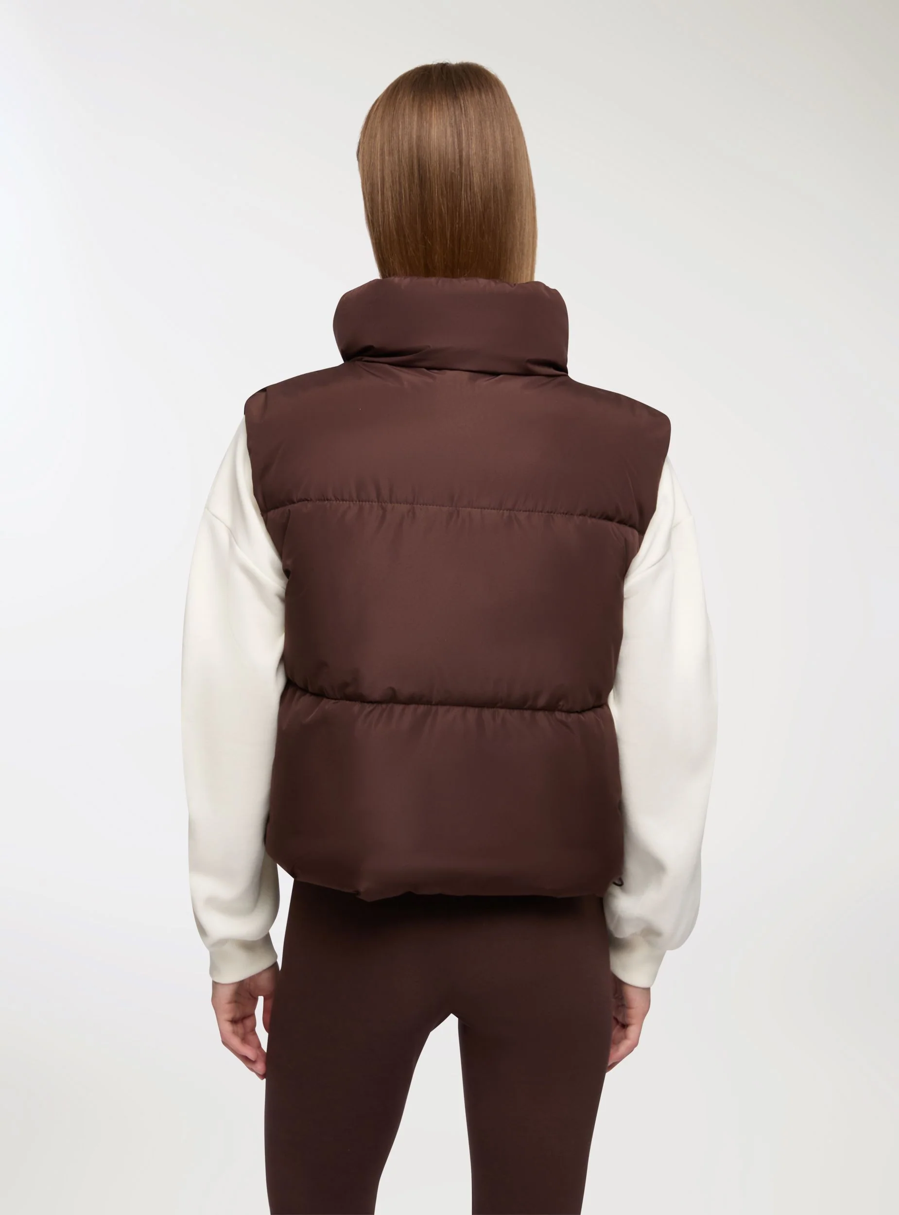 Gilet imbottito con collo alto
