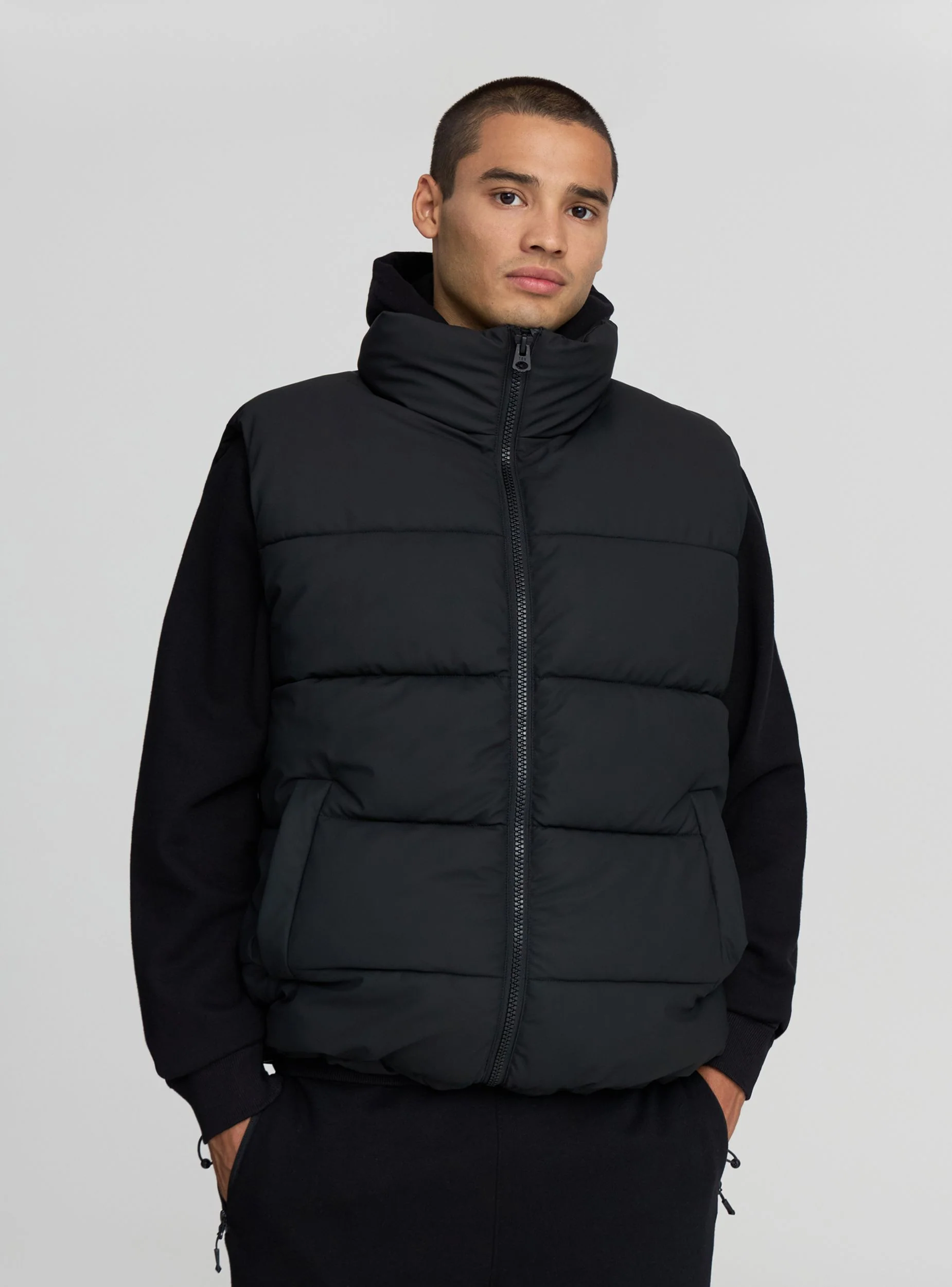 Gilet imbottito effetto gommato - Image 3