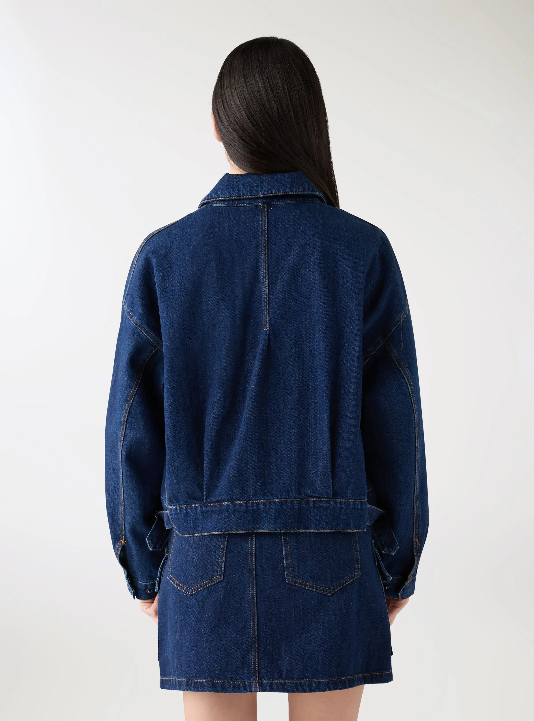Giubbino denim over con tasche e zip
